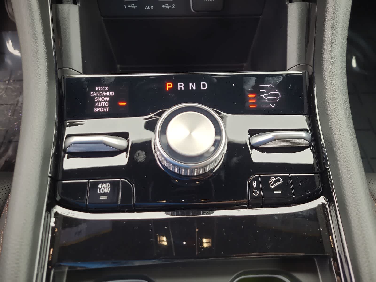 Thumbnail: 2025 Jeep Grand Cherokee - 25