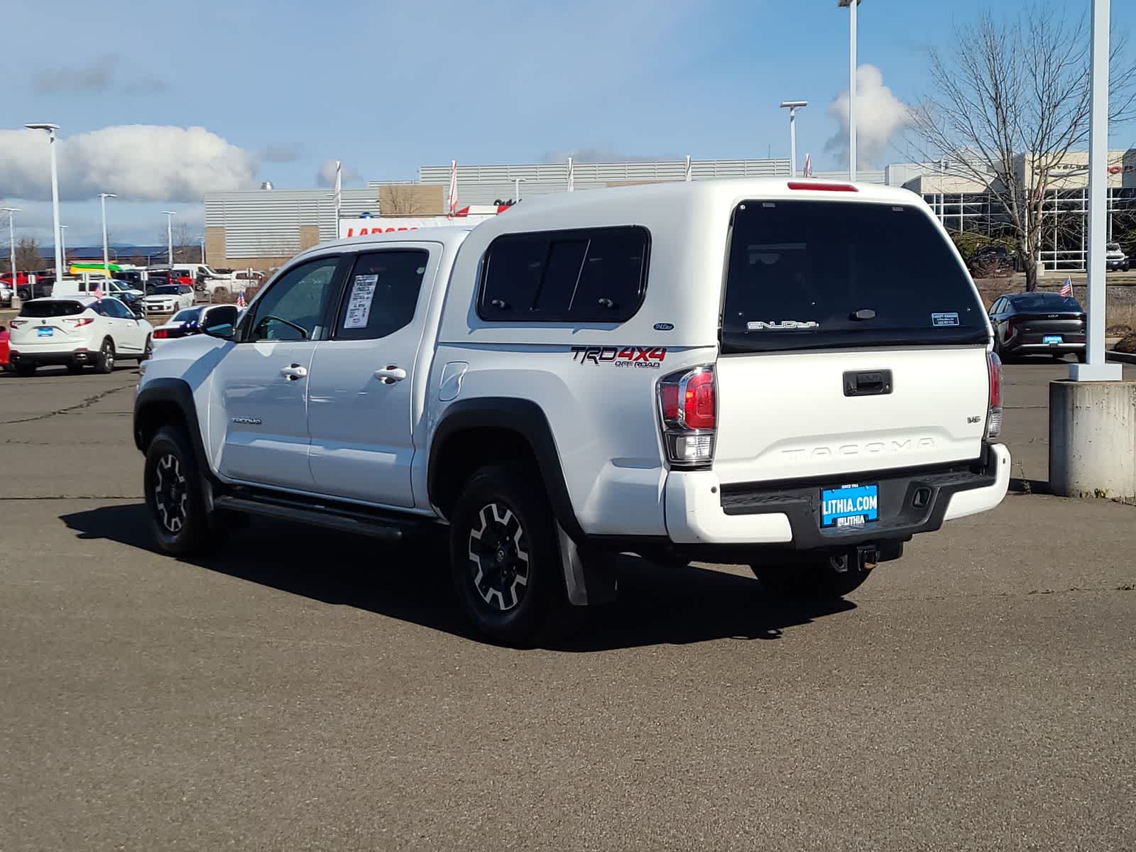 Thumbnail: 2022 Toyota Tacoma - 12