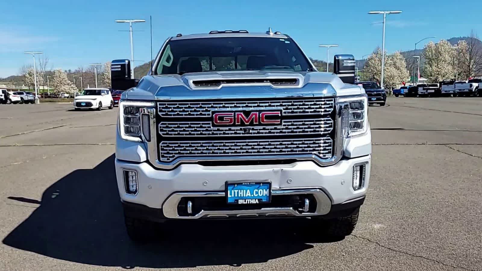 Thumbnail: 2022 GMC Sierra 3500 - 3