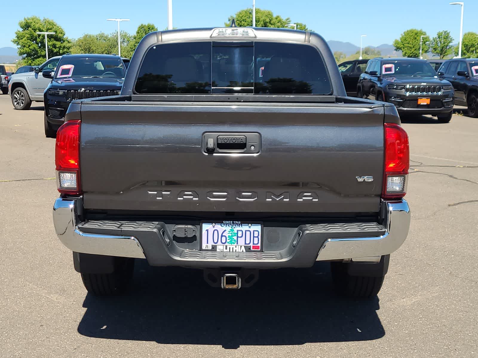 Thumbnail: 2018 Toyota Tacoma - 13