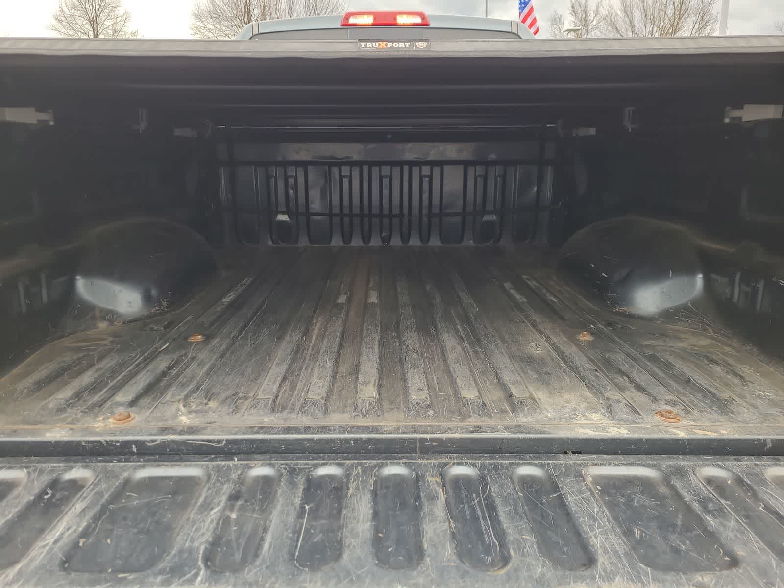 Thumbnail: 2010 Toyota Tundra - 27