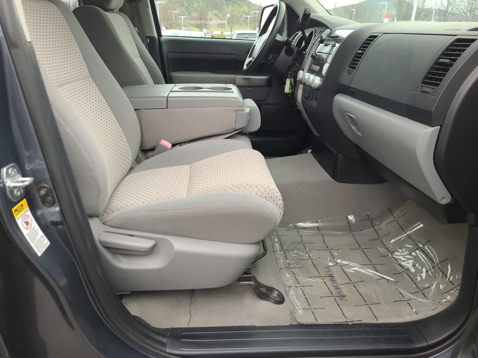 Thumbnail: 2010 Toyota Tundra - 22