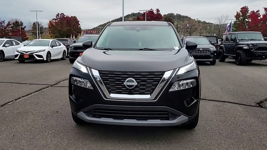 Used 2023 Nissan Rogue SV SUV