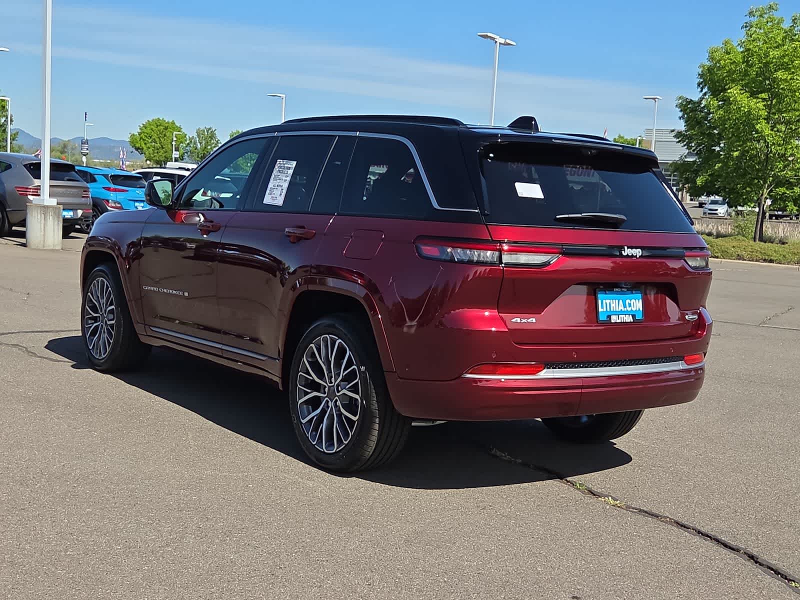Thumbnail: 2026 Jeep Grand Cherokee - 12