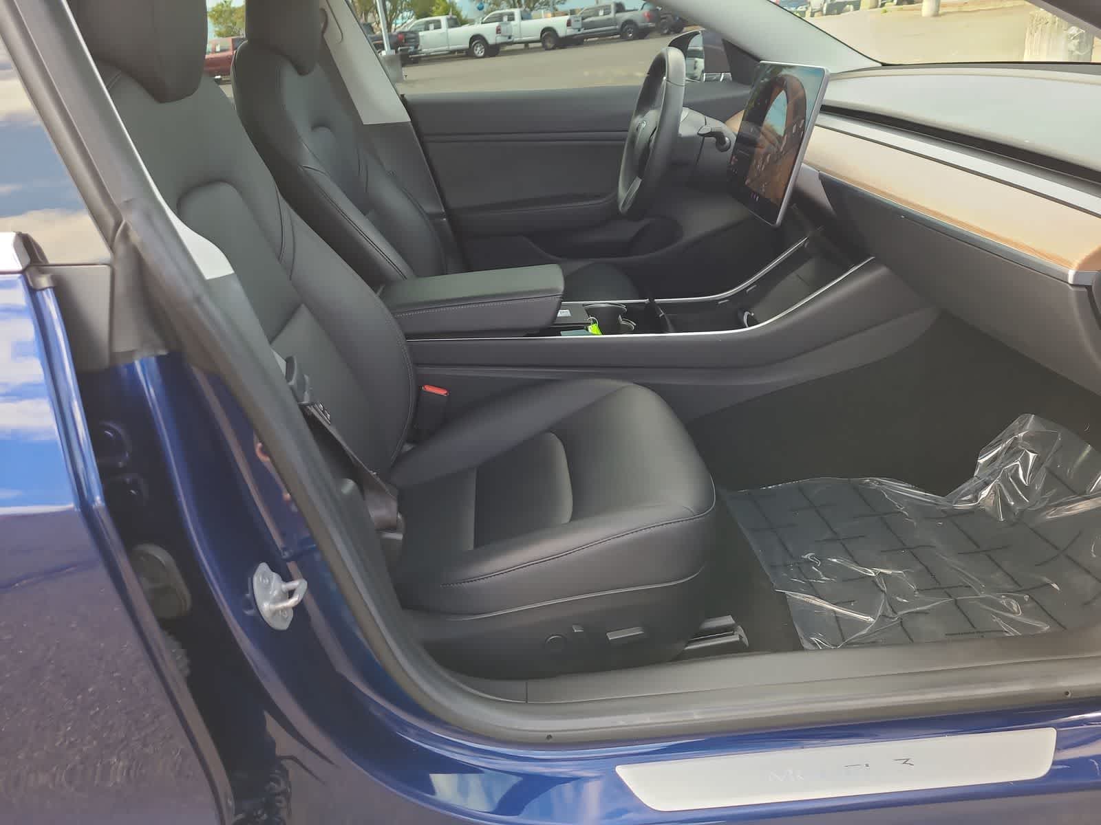 Thumbnail: 2018 Tesla Model 3 - 22