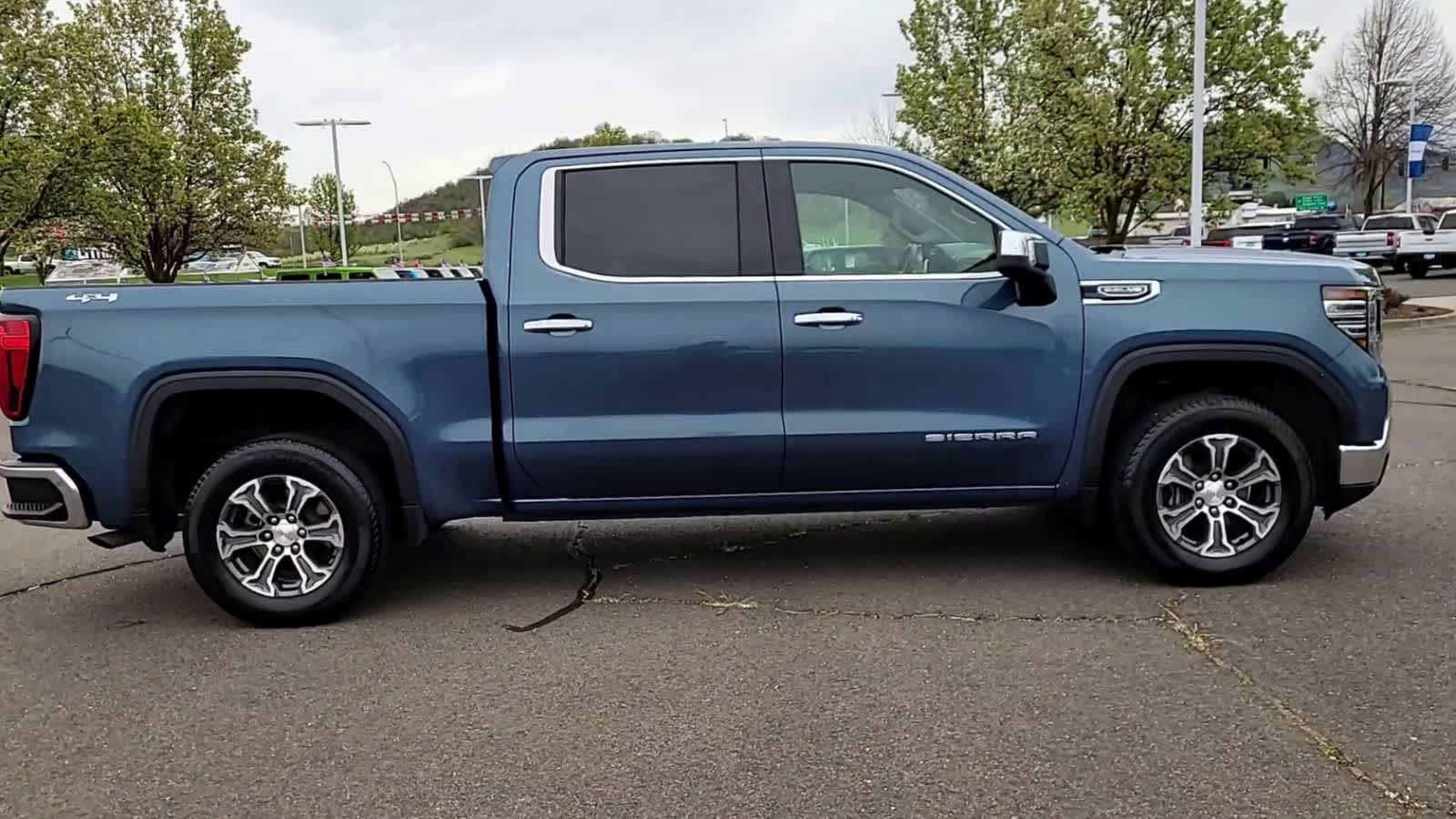Thumbnail: 2024 GMC Sierra 1500 - 9