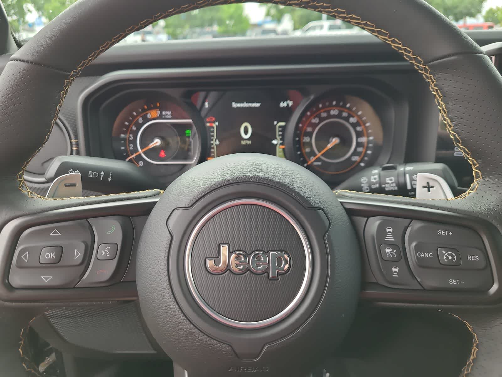 Thumbnail: 2025 Jeep Wrangler - 23