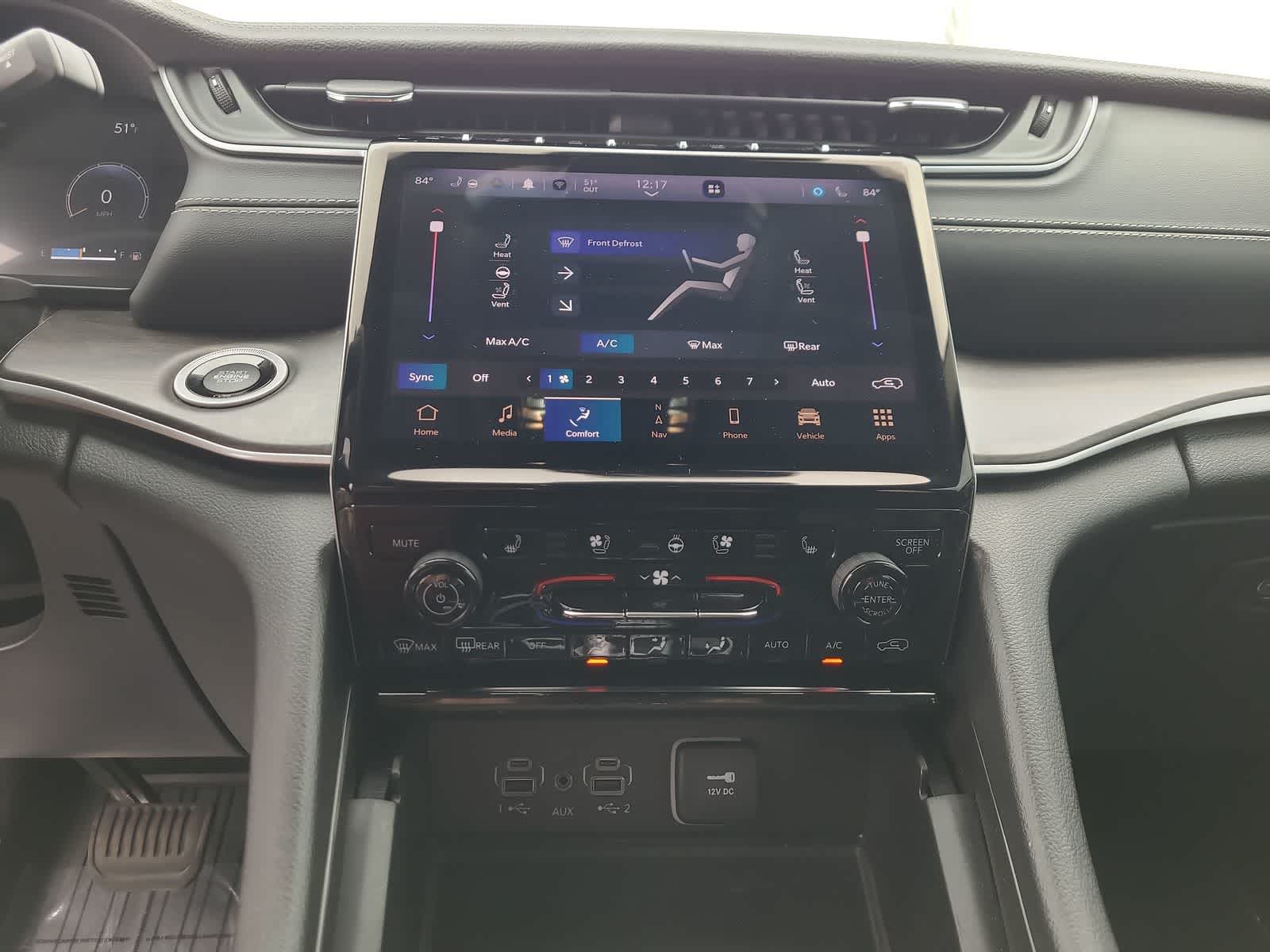 Thumbnail: 2024 Jeep Grand Cherokee - 24