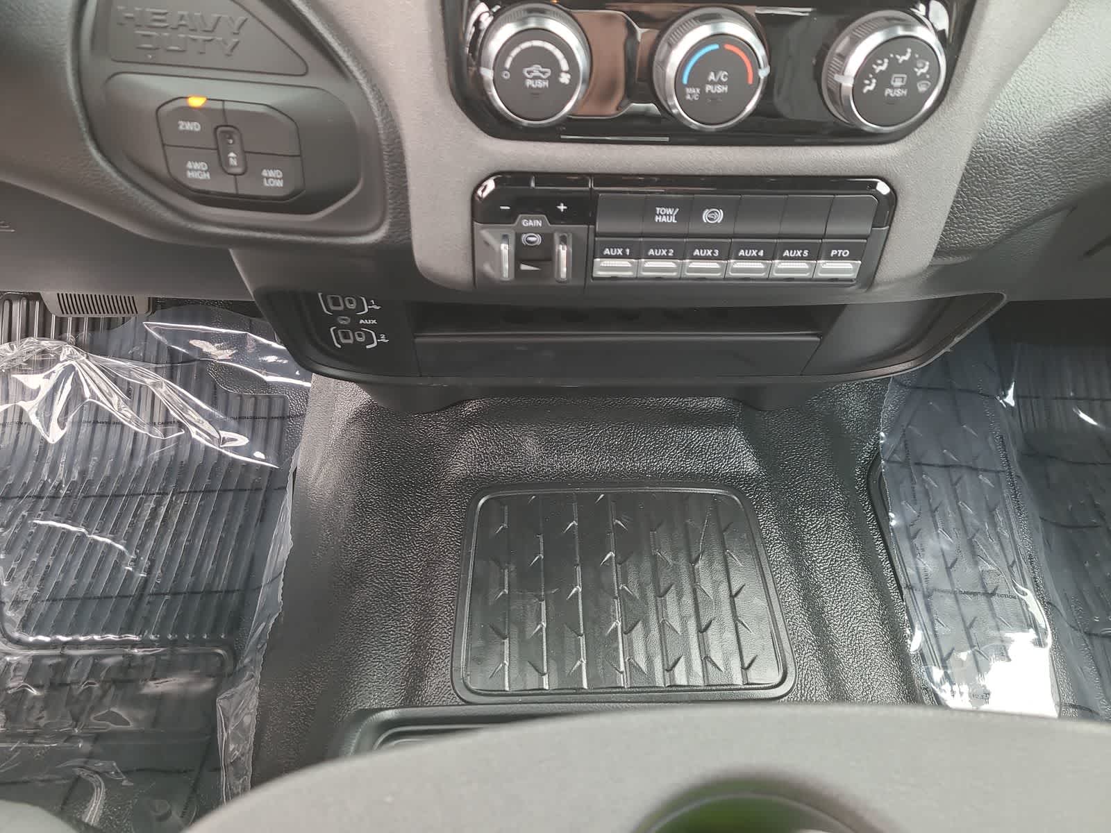 Thumbnail: 2026 RAM 5500 - 25