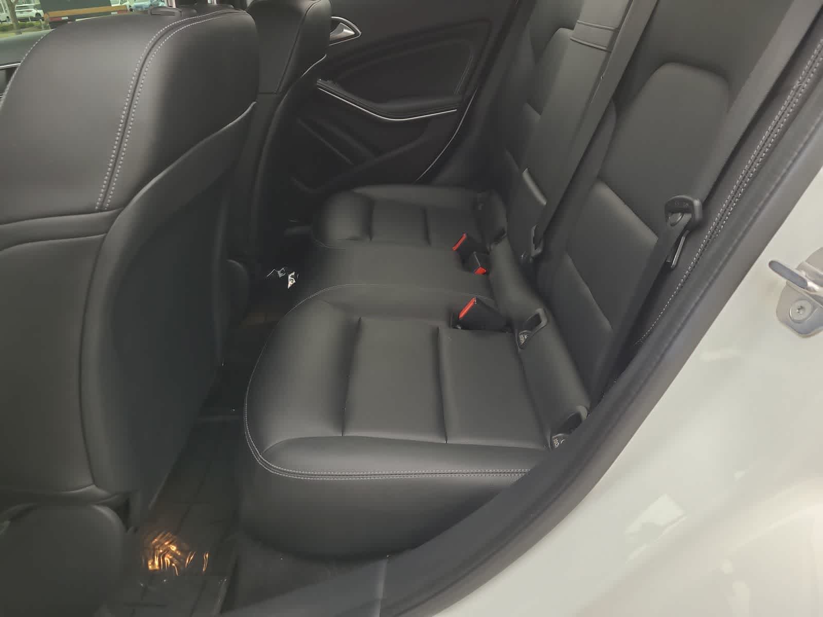 Thumbnail: 2019 Mercedes-Benz GLA - 21