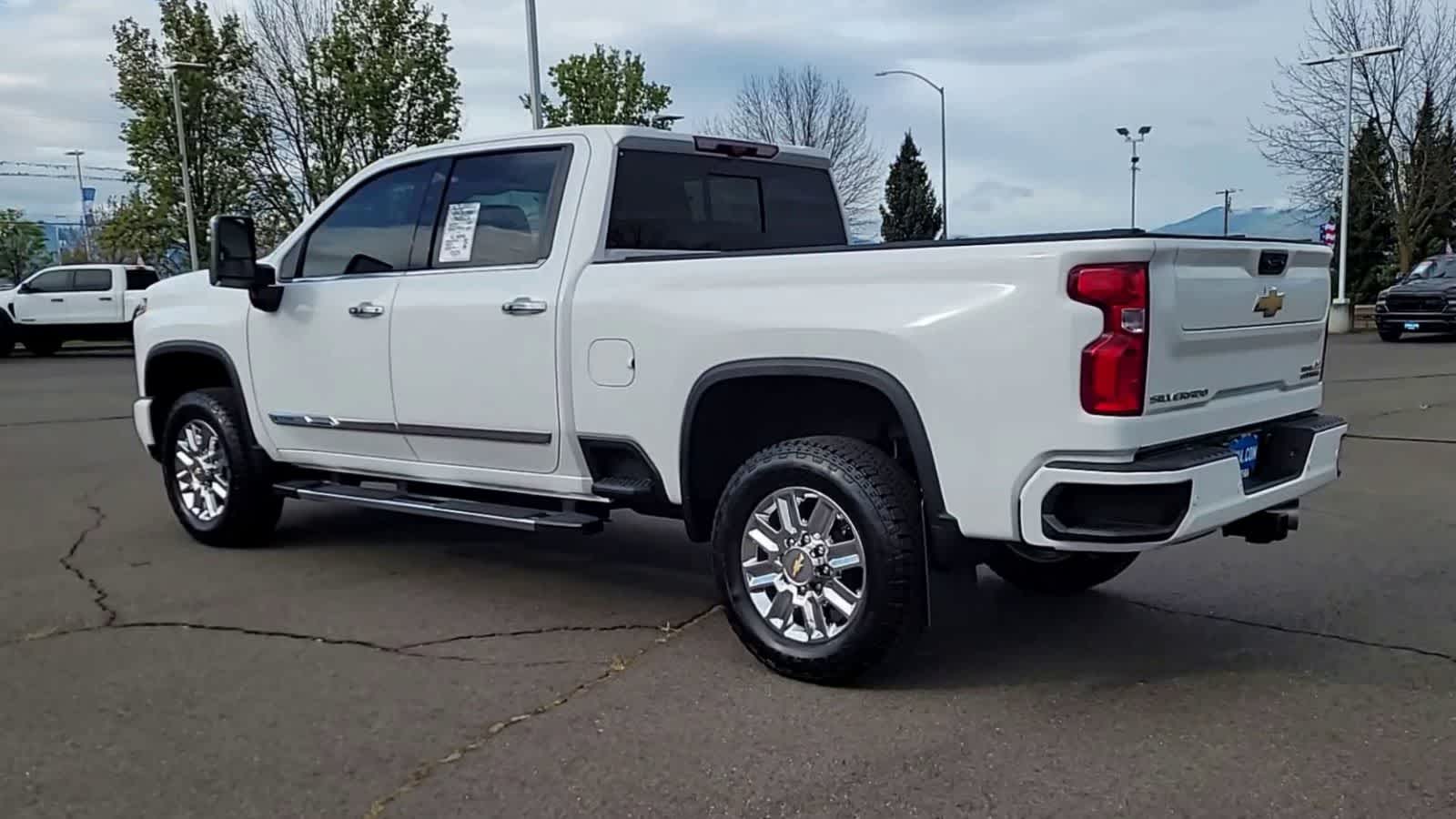 Thumbnail: 2024 Chevrolet Silverado 2500 - 6