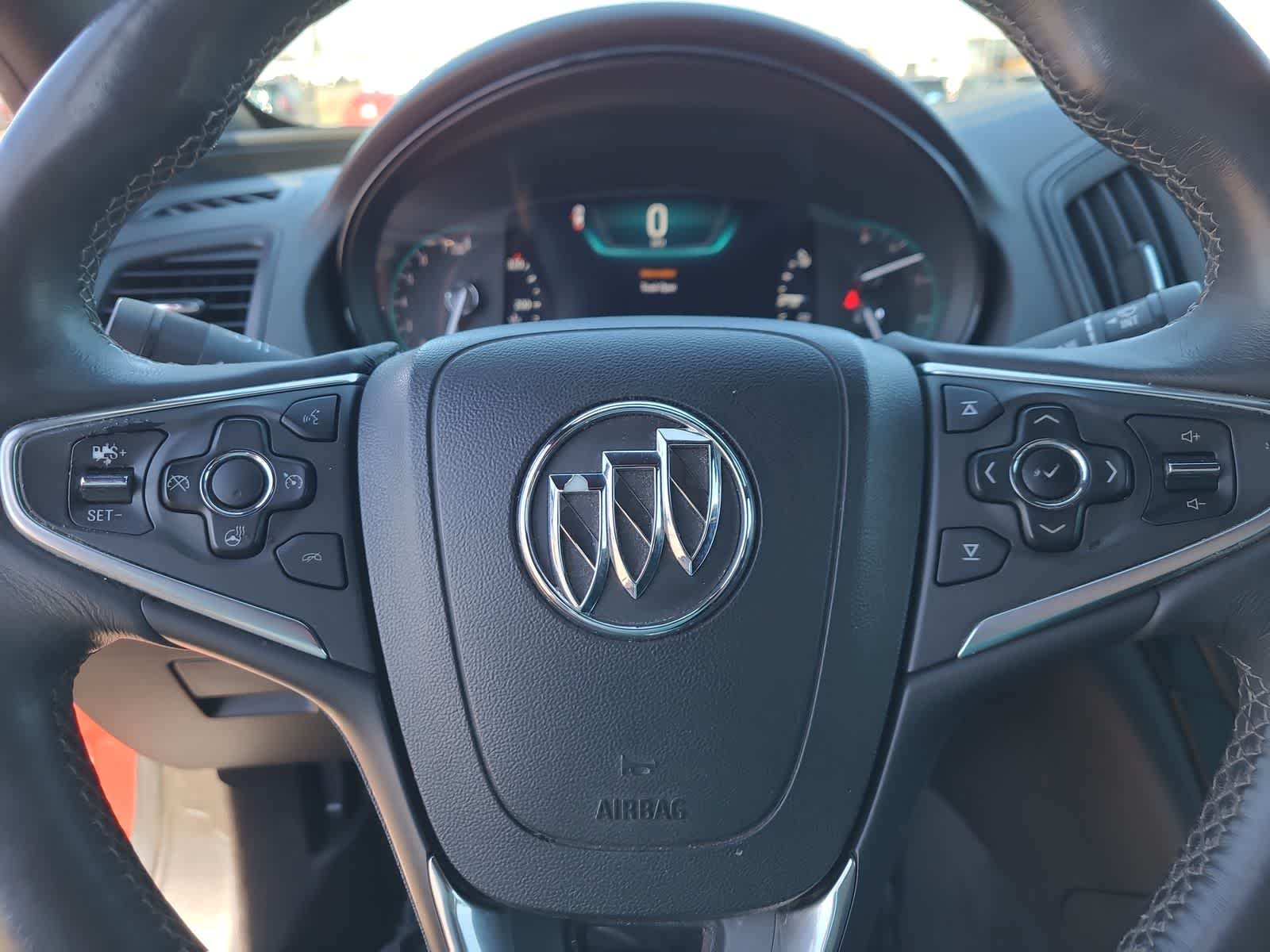 Thumbnail: 2015 Buick Regal - 23