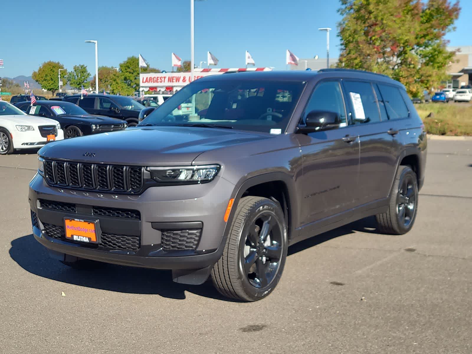 Thumbnail: 2025 Jeep Grand Cherokee - 1