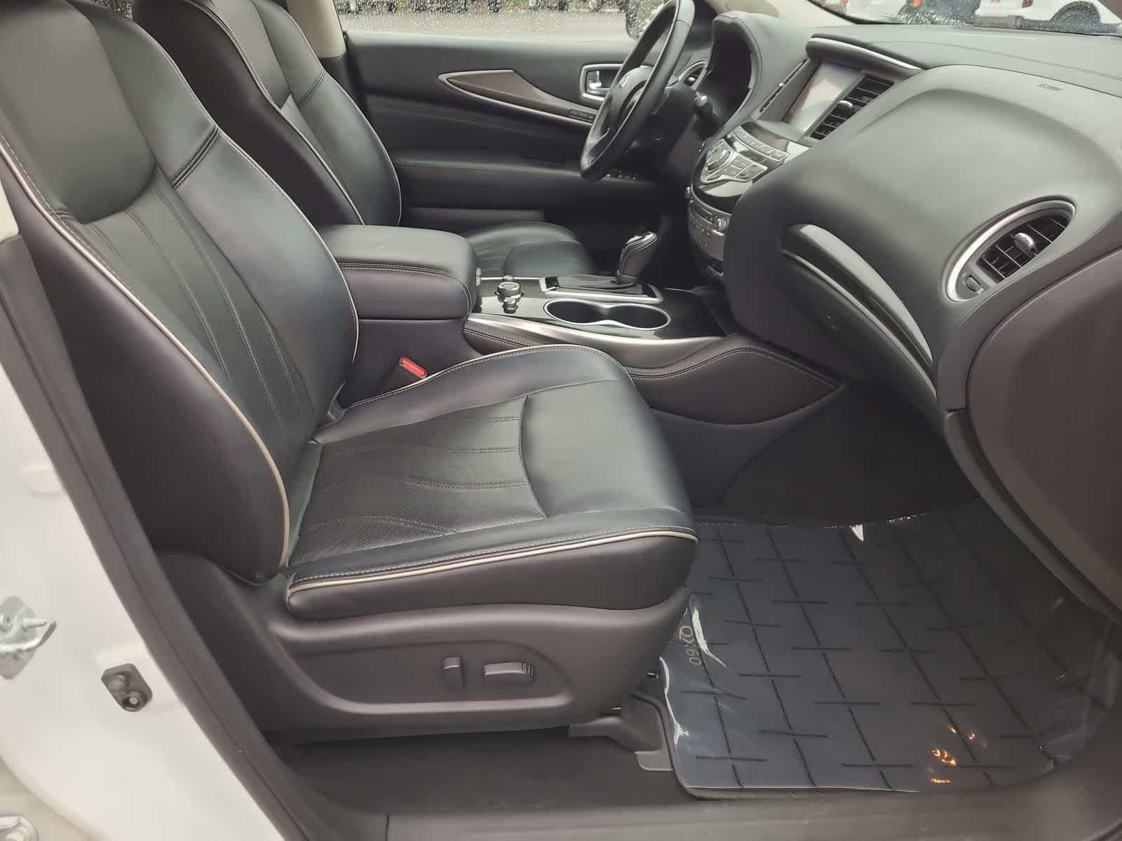 Thumbnail: 2017 INFINITI QX60 - 22