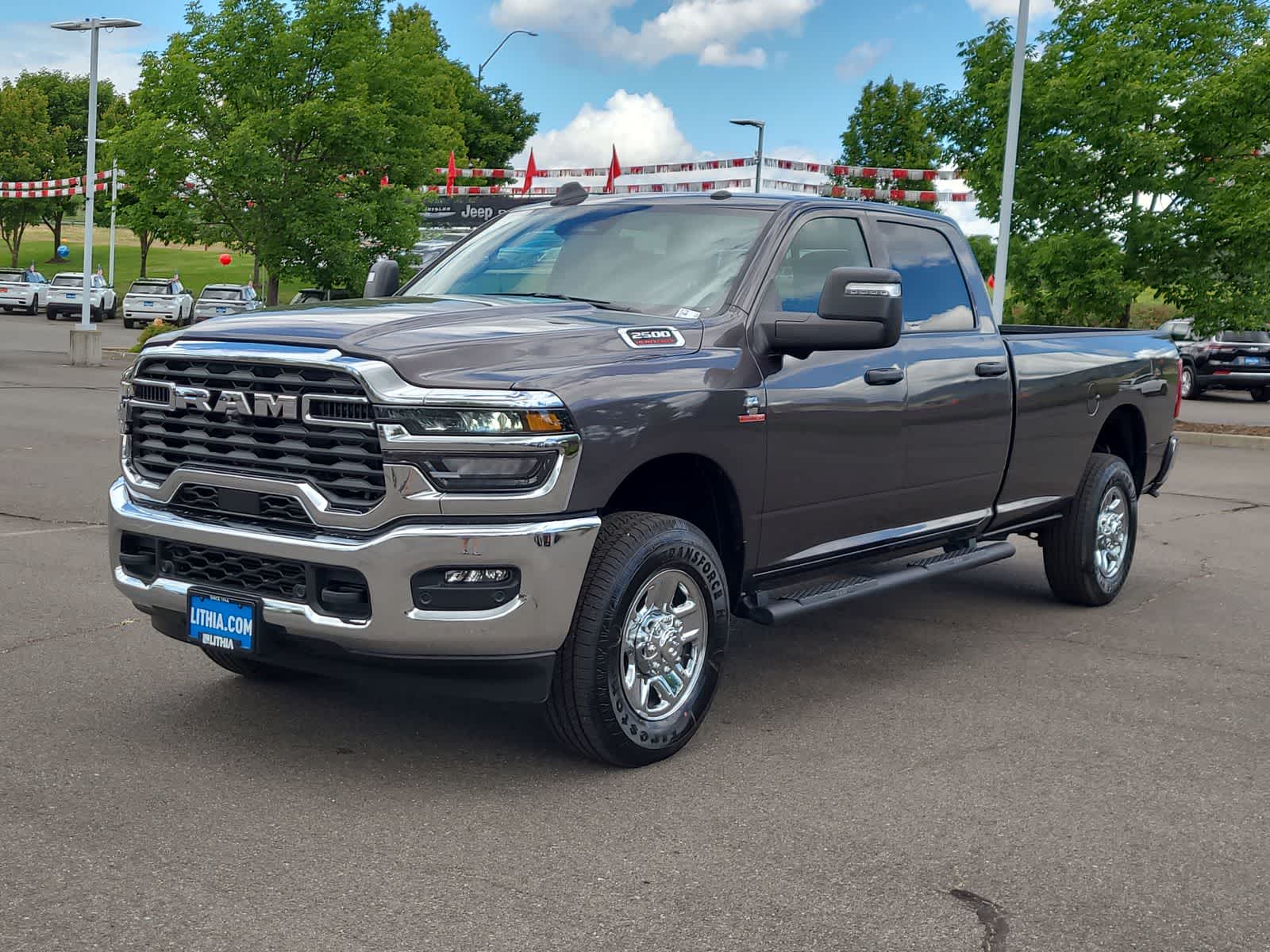2025 Ram 2500 TRADESMAN CREW CAB 4X4 8' BOX