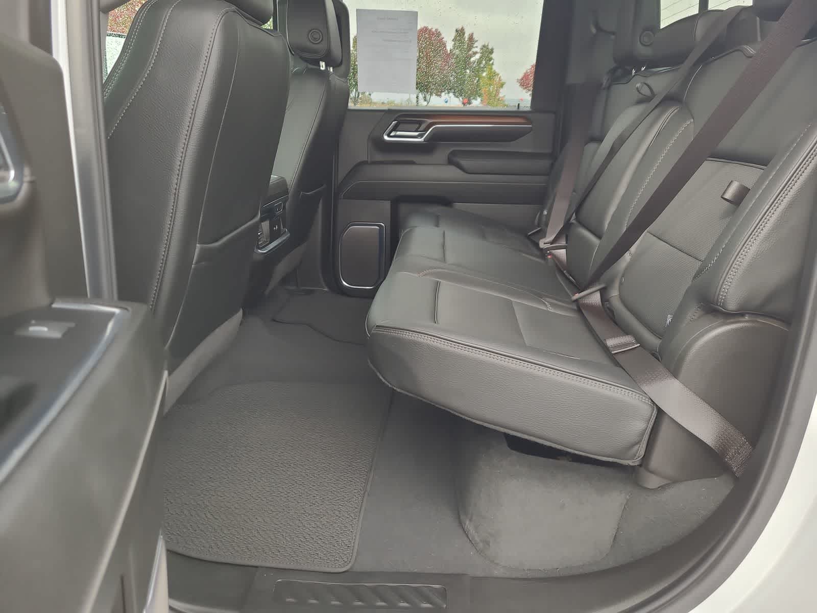 Thumbnail: 2024 GMC Sierra 3500 - 21