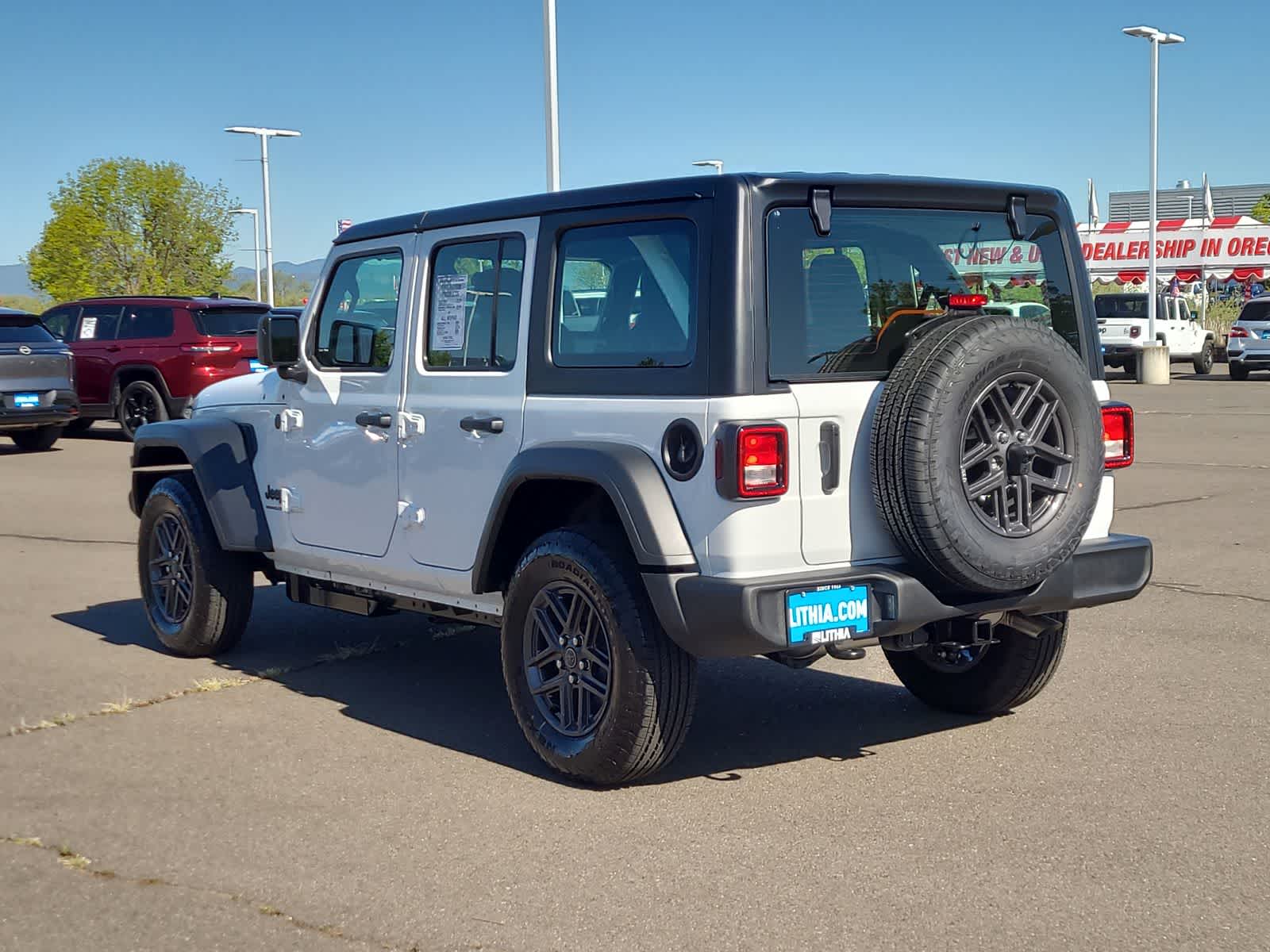 Thumbnail: 2026 Jeep Wrangler - 12