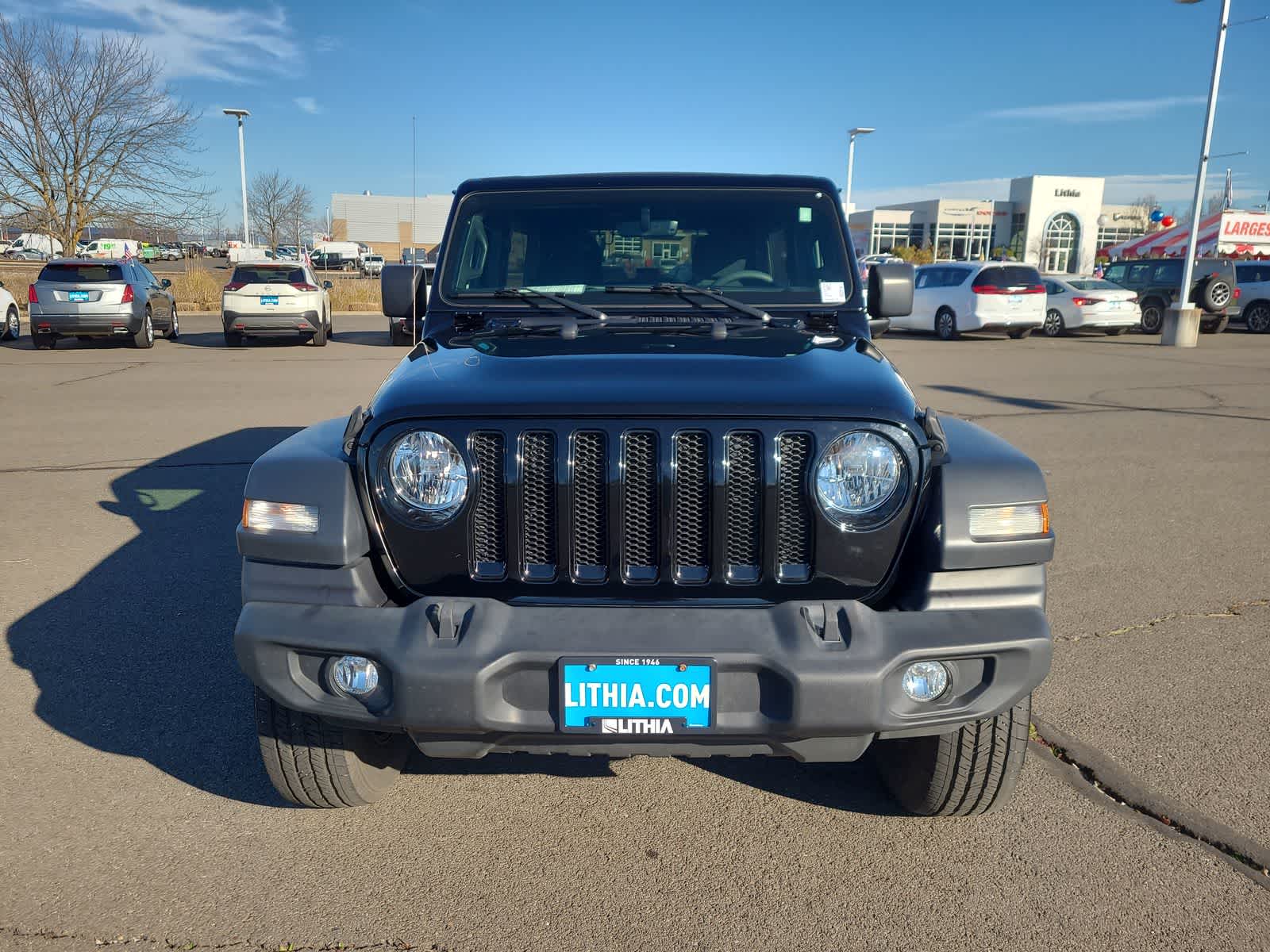 Thumbnail: 2023 Jeep Wrangler - 14