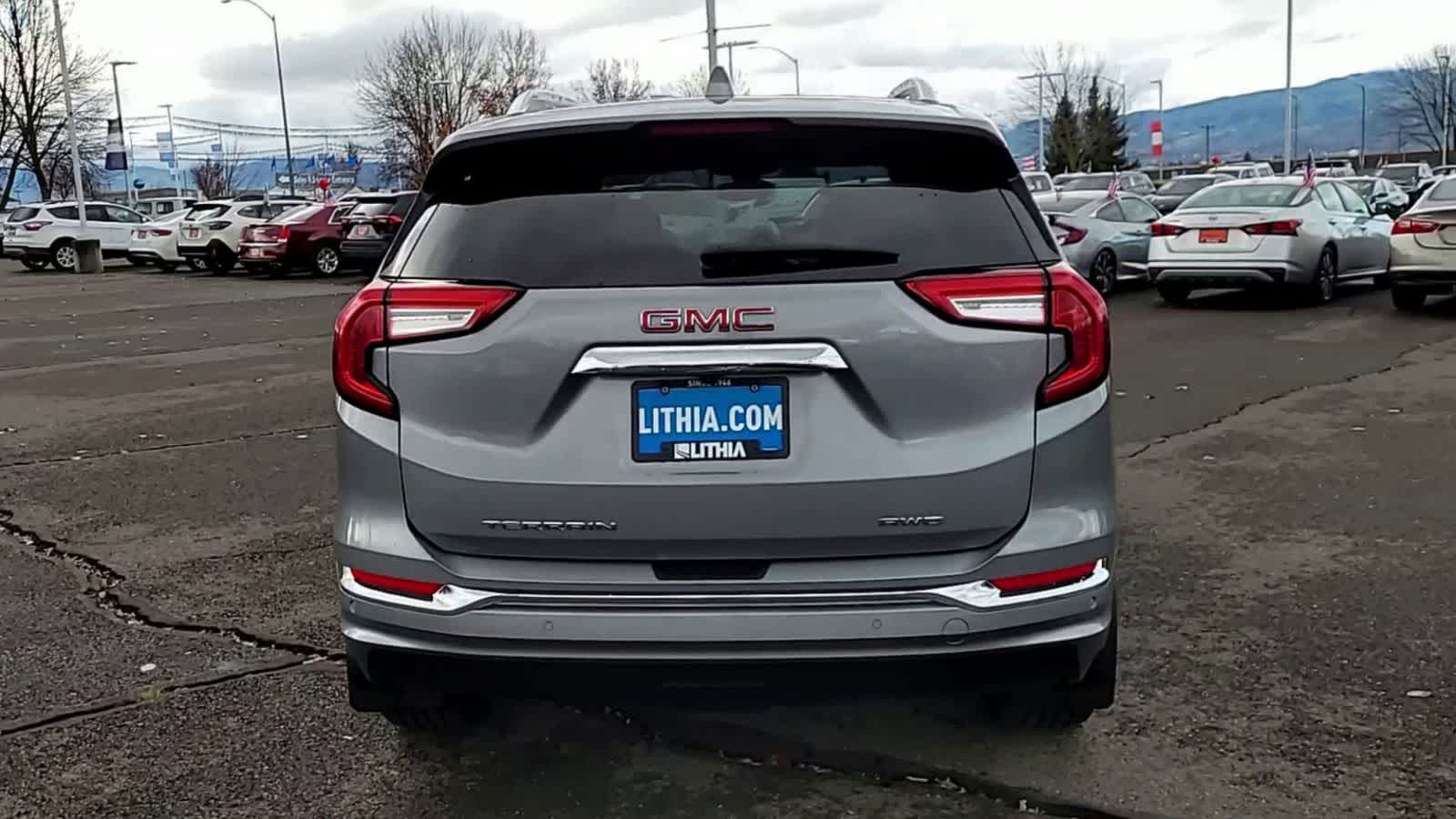 Thumbnail: 2023 GMC Terrain - 7