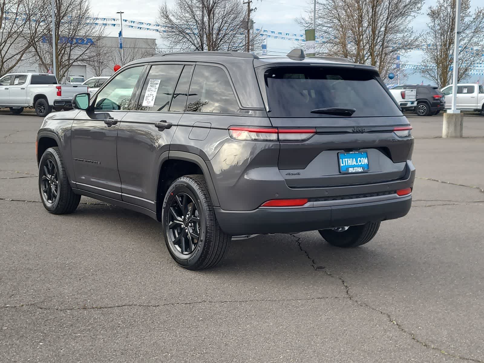 Thumbnail: 2026 Jeep Grand Cherokee - 12