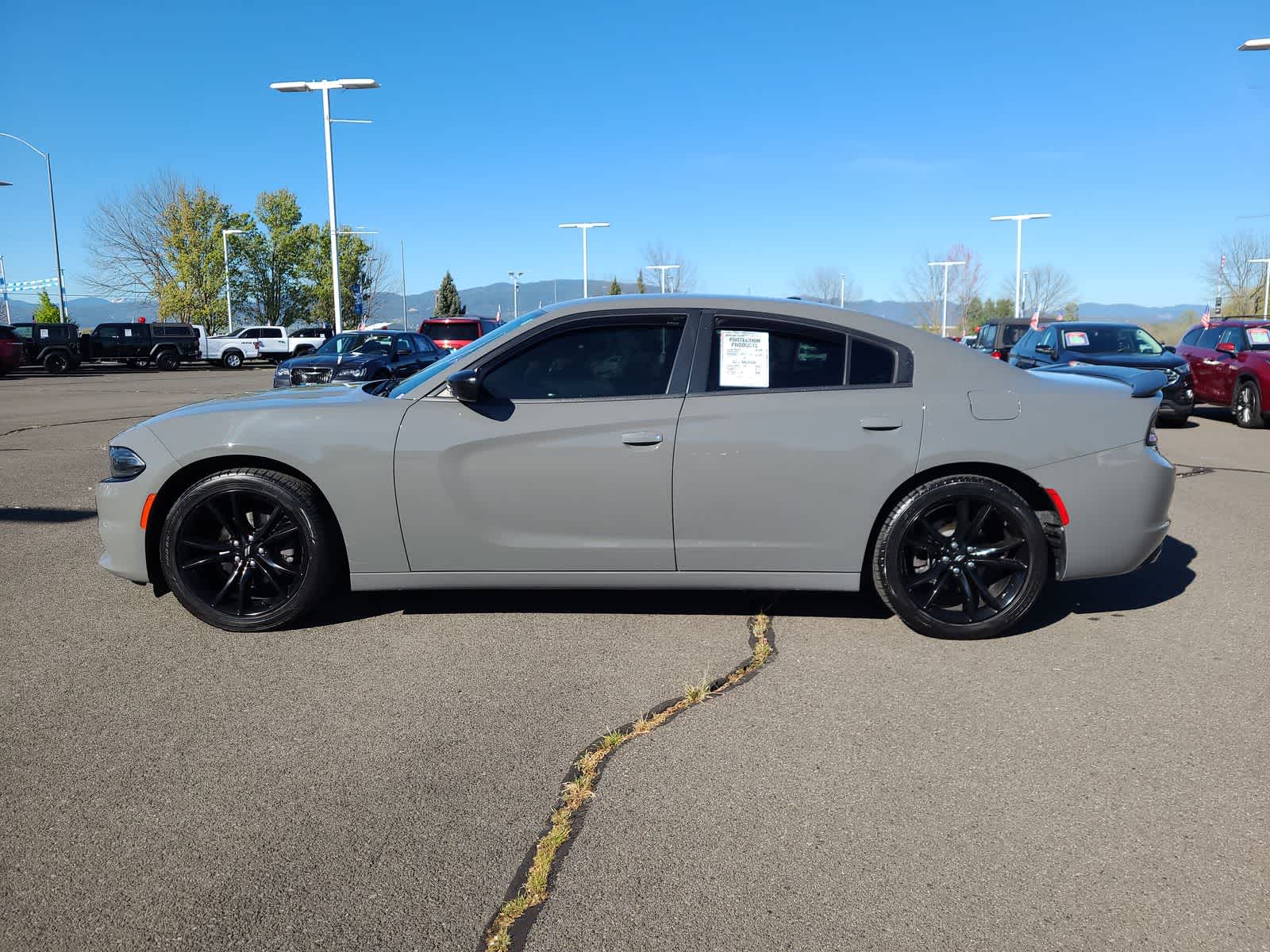 Thumbnail: 2018 Dodge Charger - 11