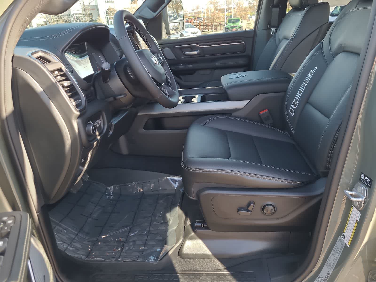 Thumbnail: 2026 RAM 1500 - 19