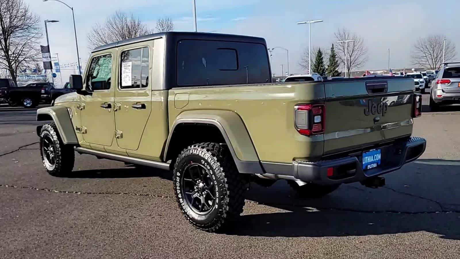 Thumbnail: 2026 Jeep Gladiator - 6