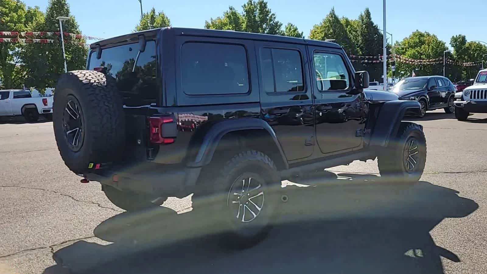 Thumbnail: 2025 Jeep Wrangler - 8