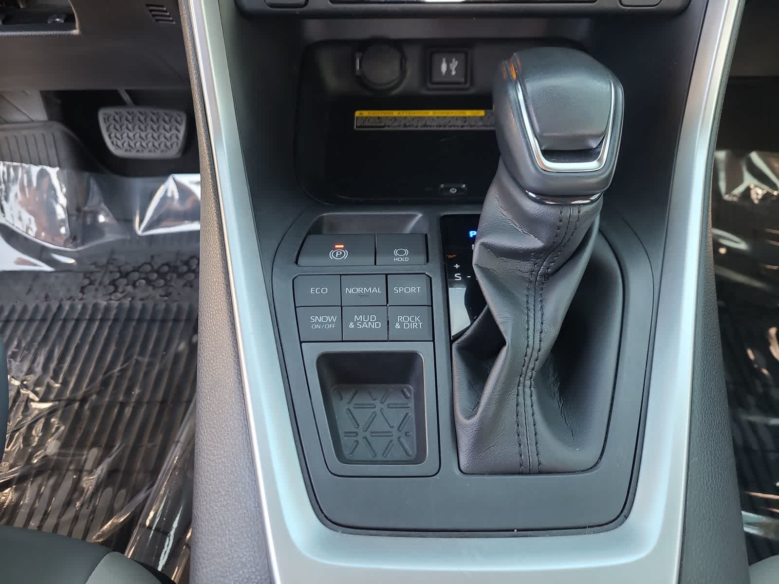 Thumbnail: 2019 Toyota RAV4 - 25