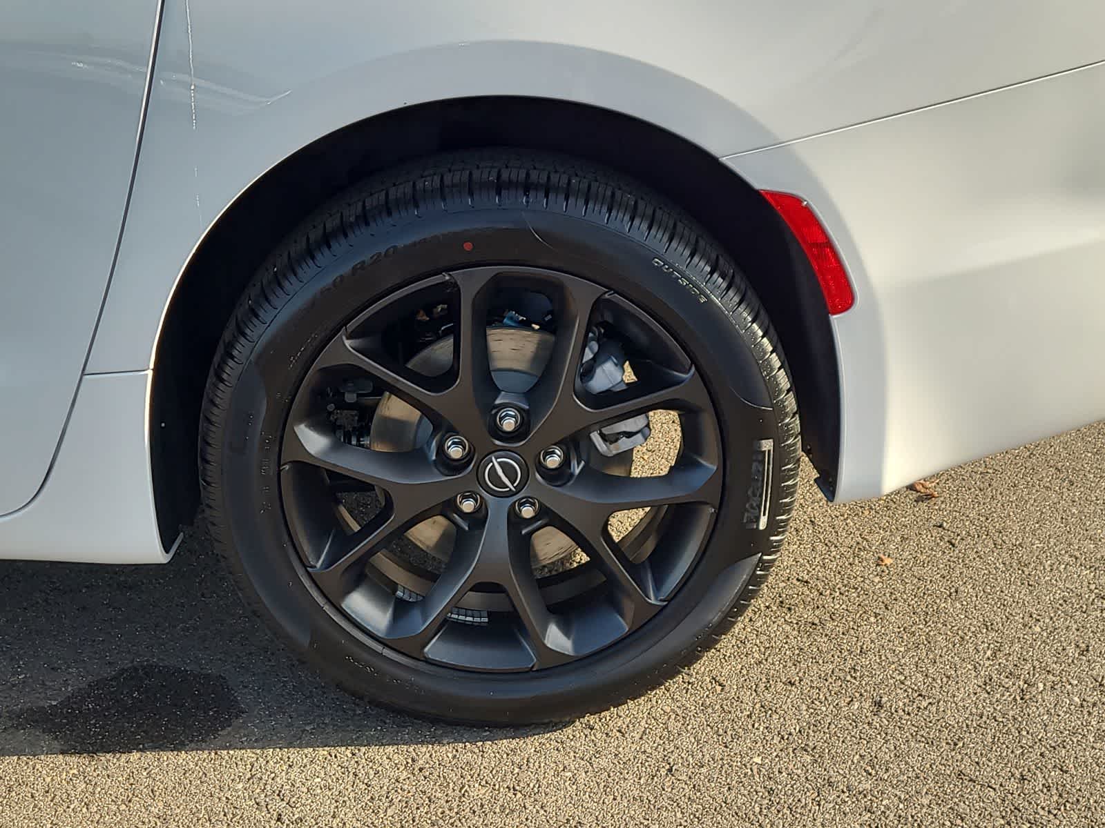 Thumbnail: 2026 Chrysler Pacifica - 16