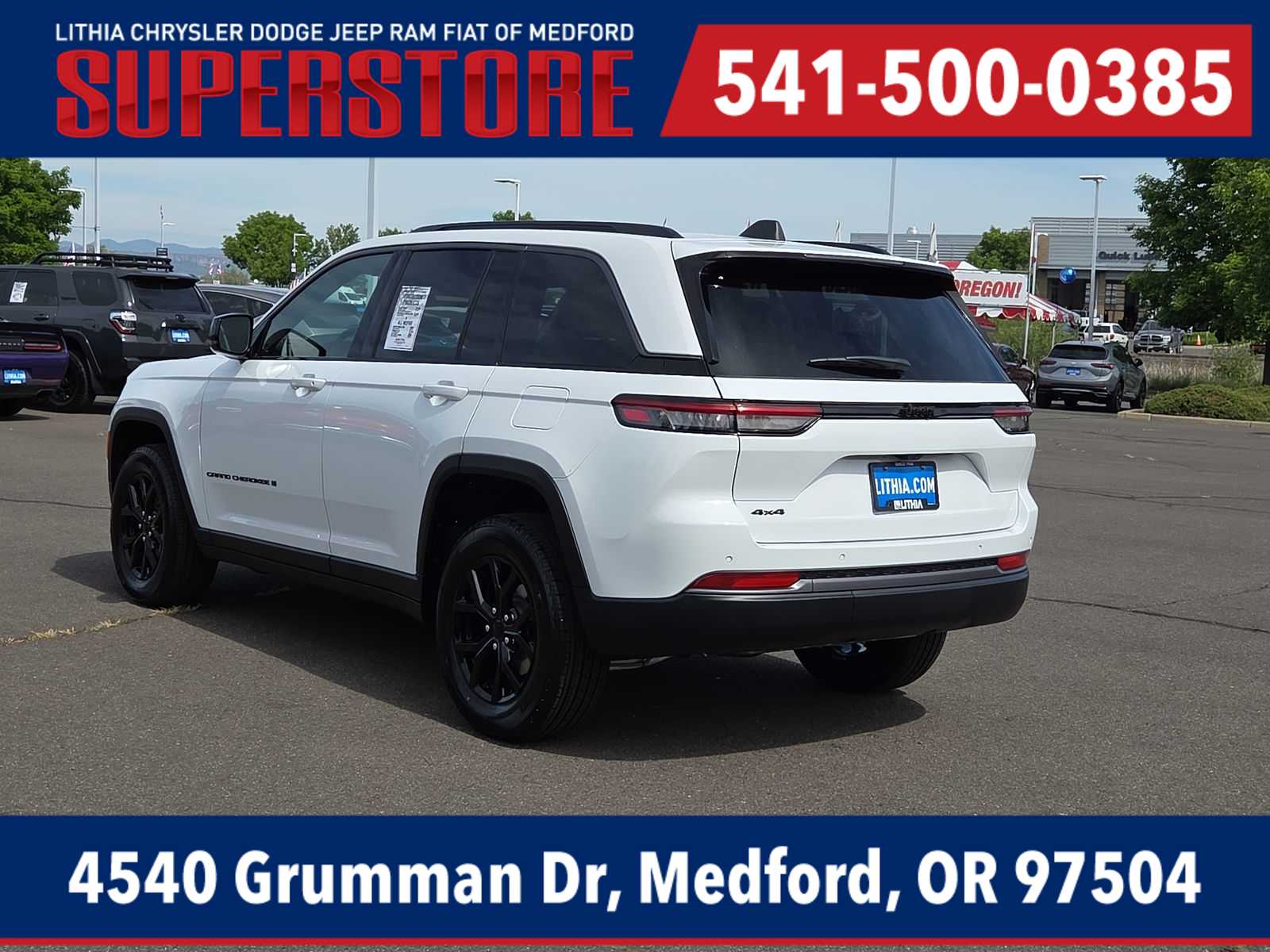 Thumbnail: 2026 Jeep Grand Cherokee - 12