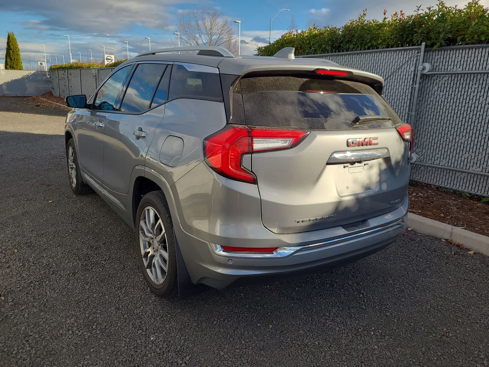 2023 Gmc Terrain Denali photo 2