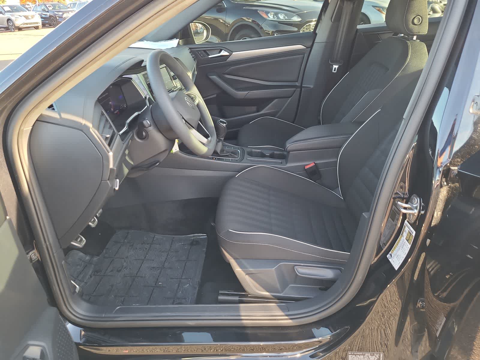 Thumbnail: 2023 Volkswagen Jetta - 19