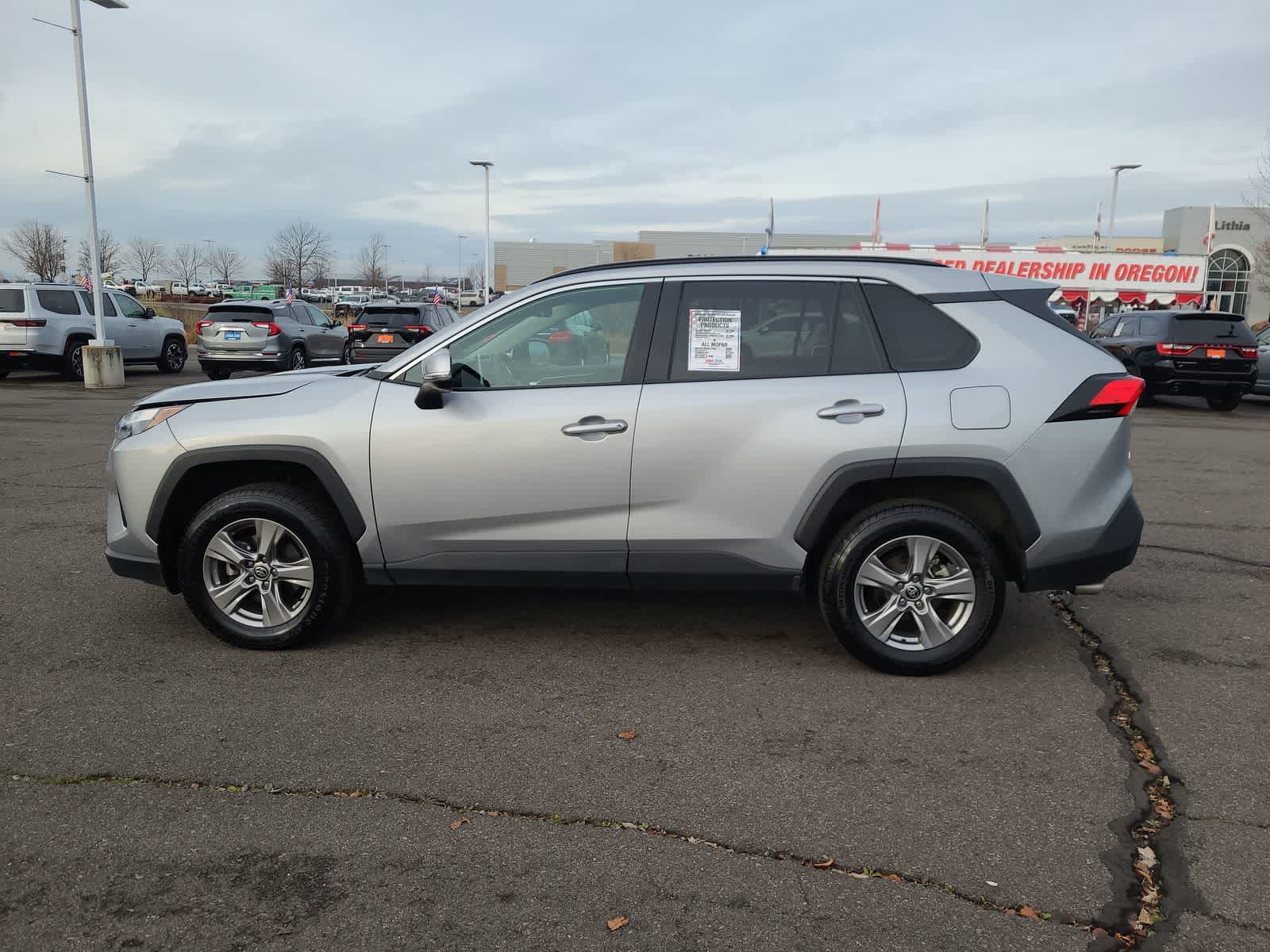 Thumbnail: 2024 Toyota RAV4 - 11