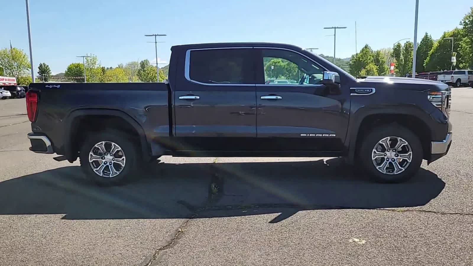 Thumbnail: 2025 GMC Sierra 1500 - 9