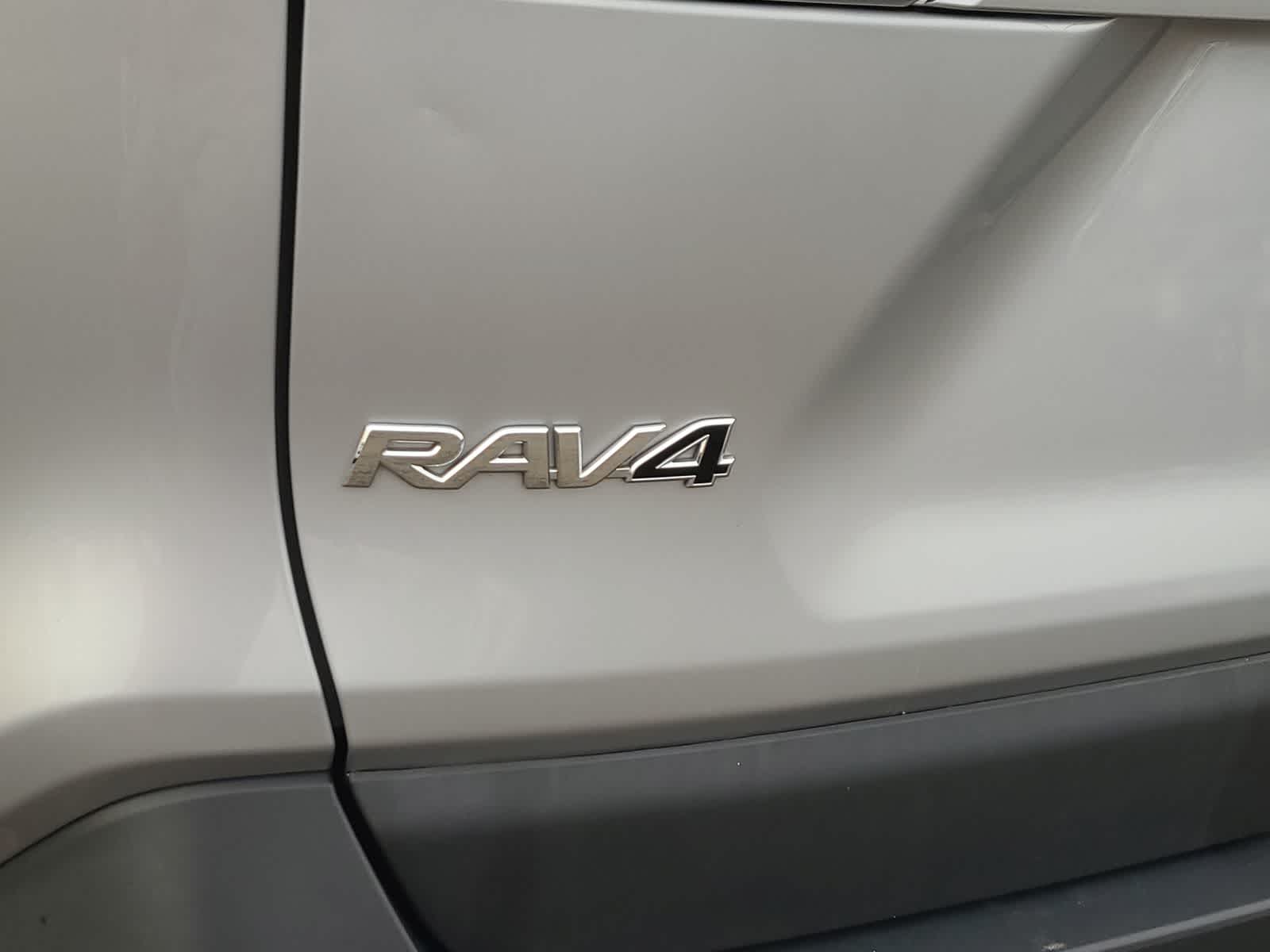 Thumbnail: 2024 Toyota RAV4 - 15