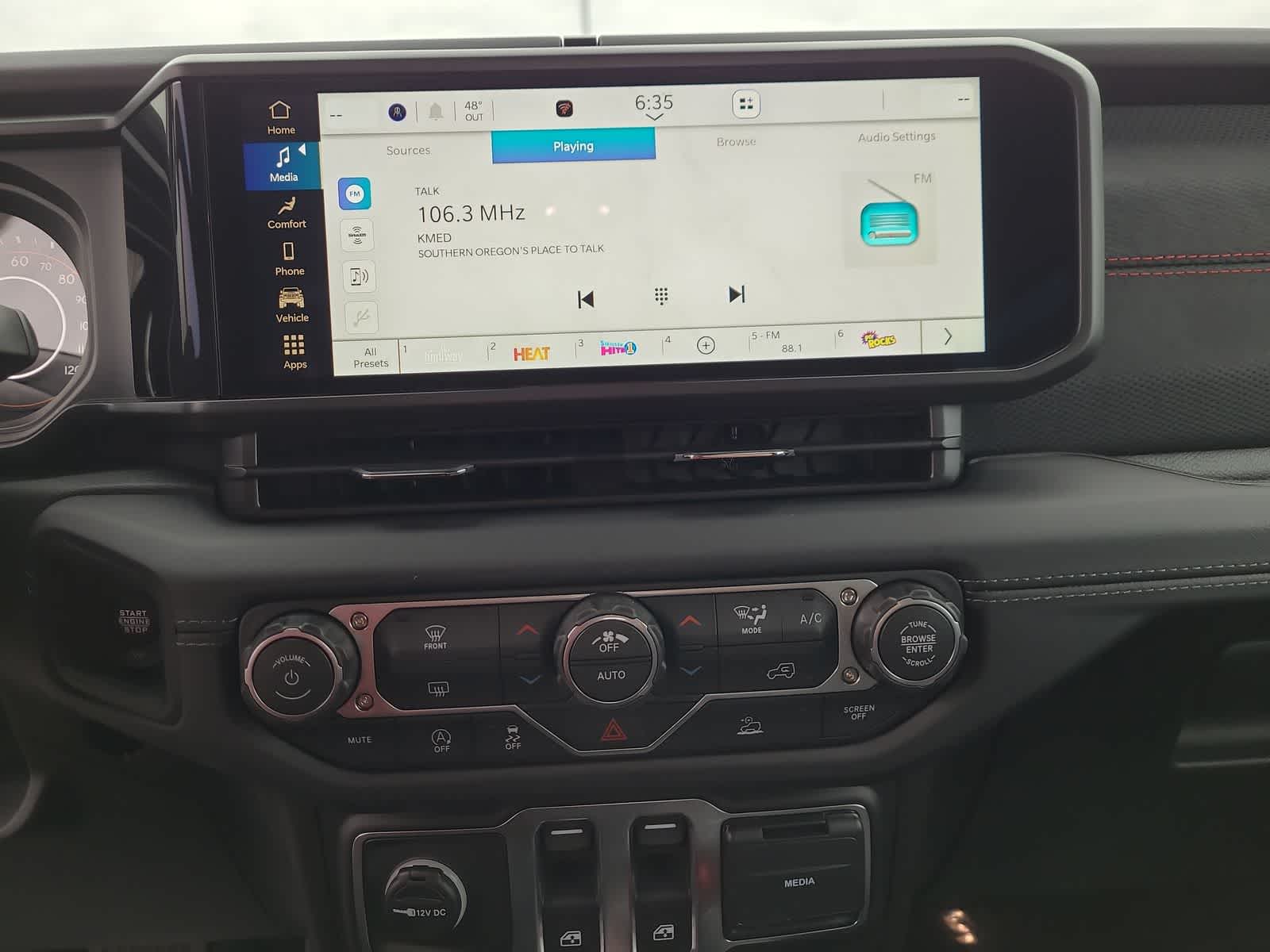 Thumbnail: 2026 Jeep Wrangler - 24