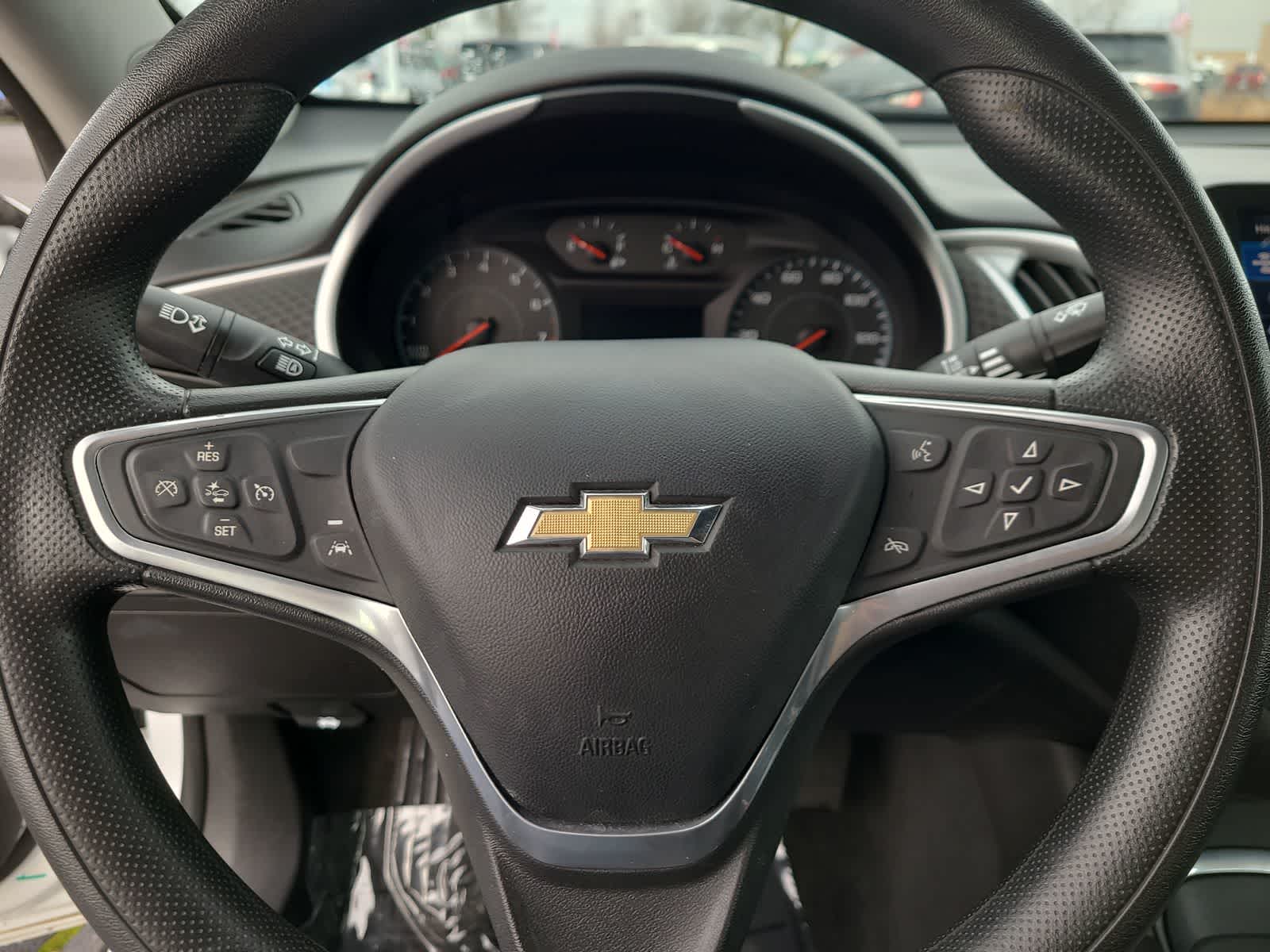 Thumbnail: 2023 Chevrolet Malibu - 23