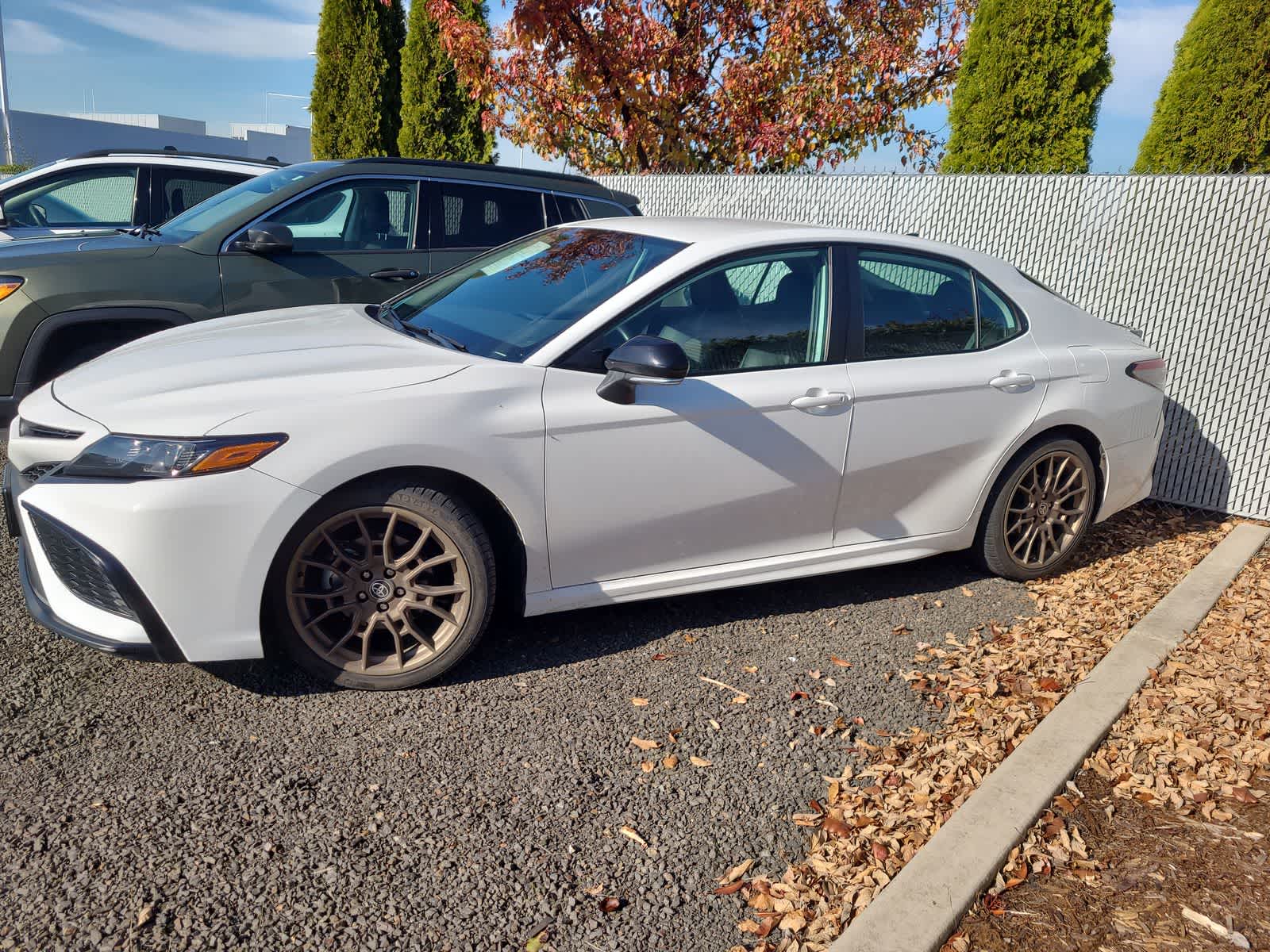2023 Toyota Camry SE photo 2