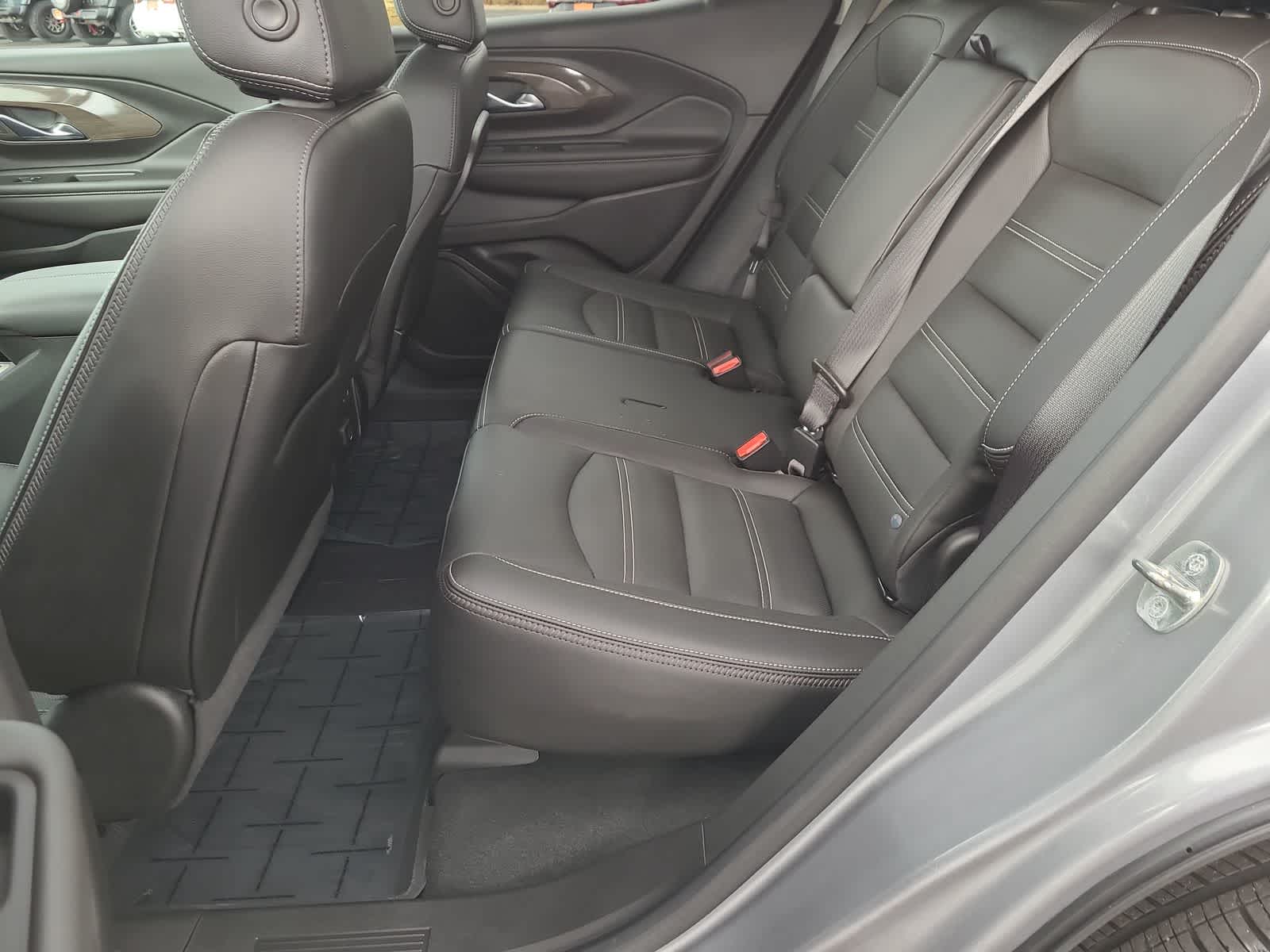 Thumbnail: 2023 GMC Terrain - 21