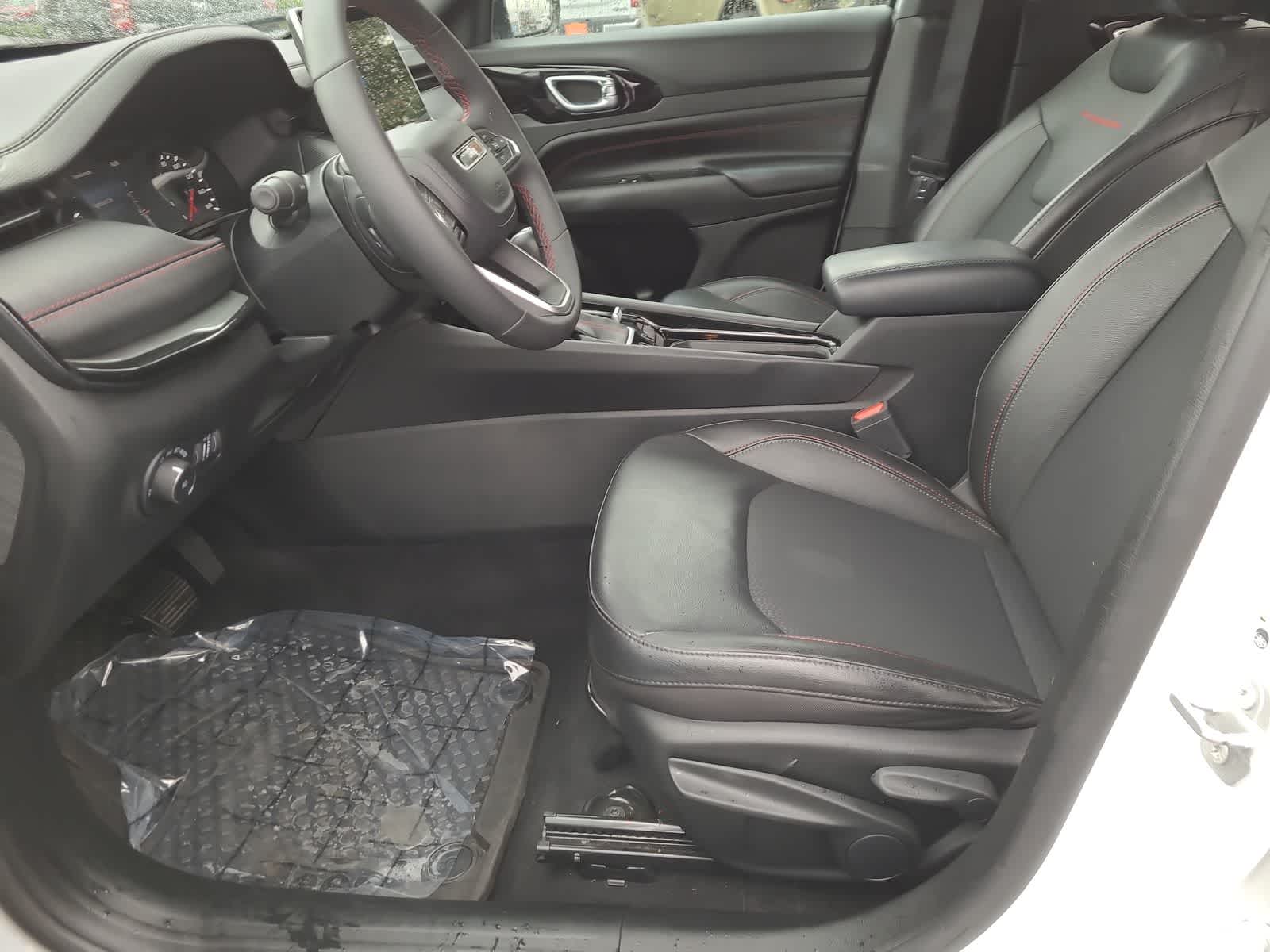 Thumbnail: 2023 Jeep Compass - 19