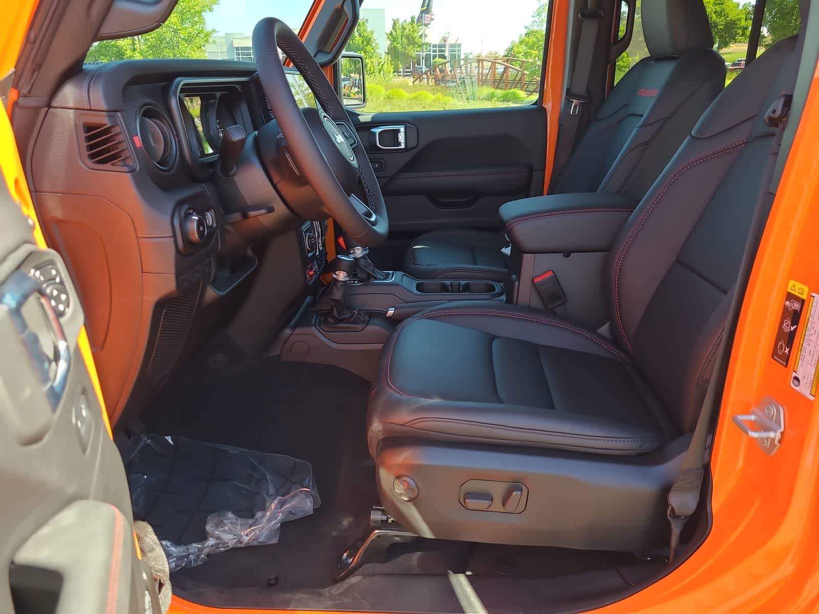 Thumbnail: 2025 Jeep Wrangler - 19