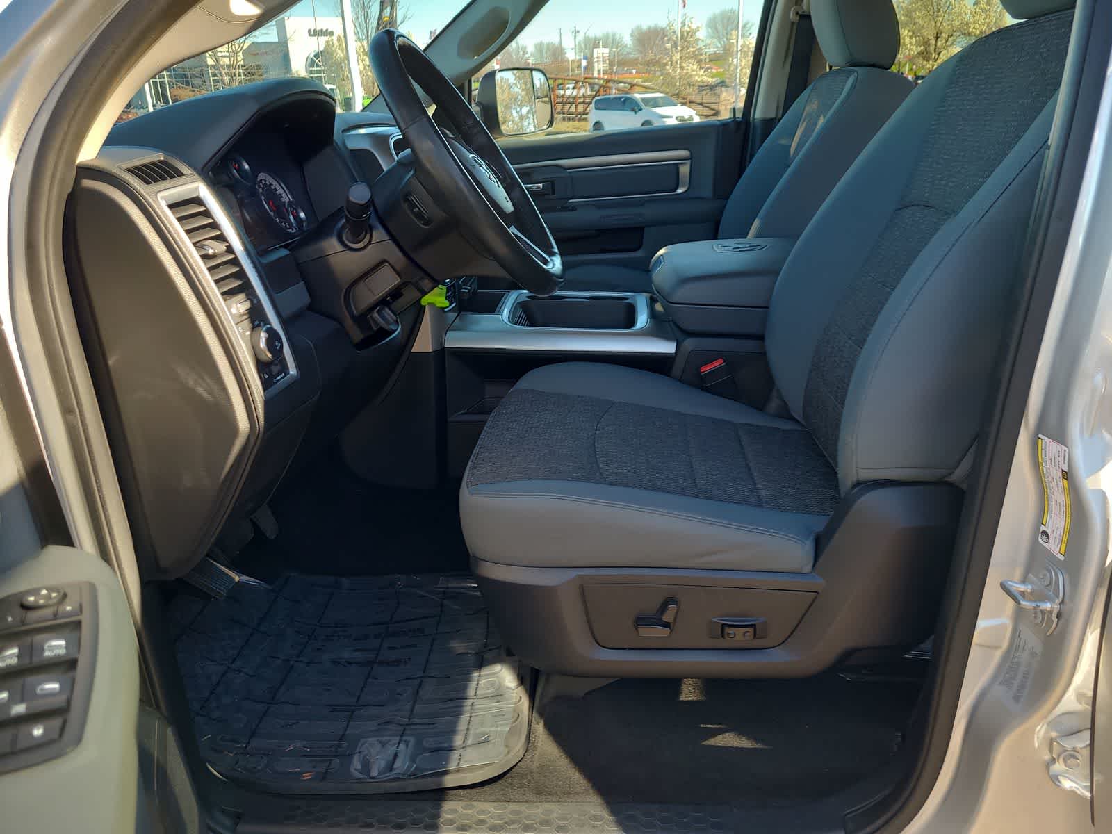 Thumbnail: 2017 RAM 1500 - 19