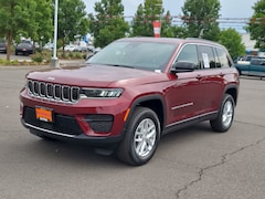 2025 Jeep Grand Cherokee LAREDO X 4X4 Sport Utility Medford, OR