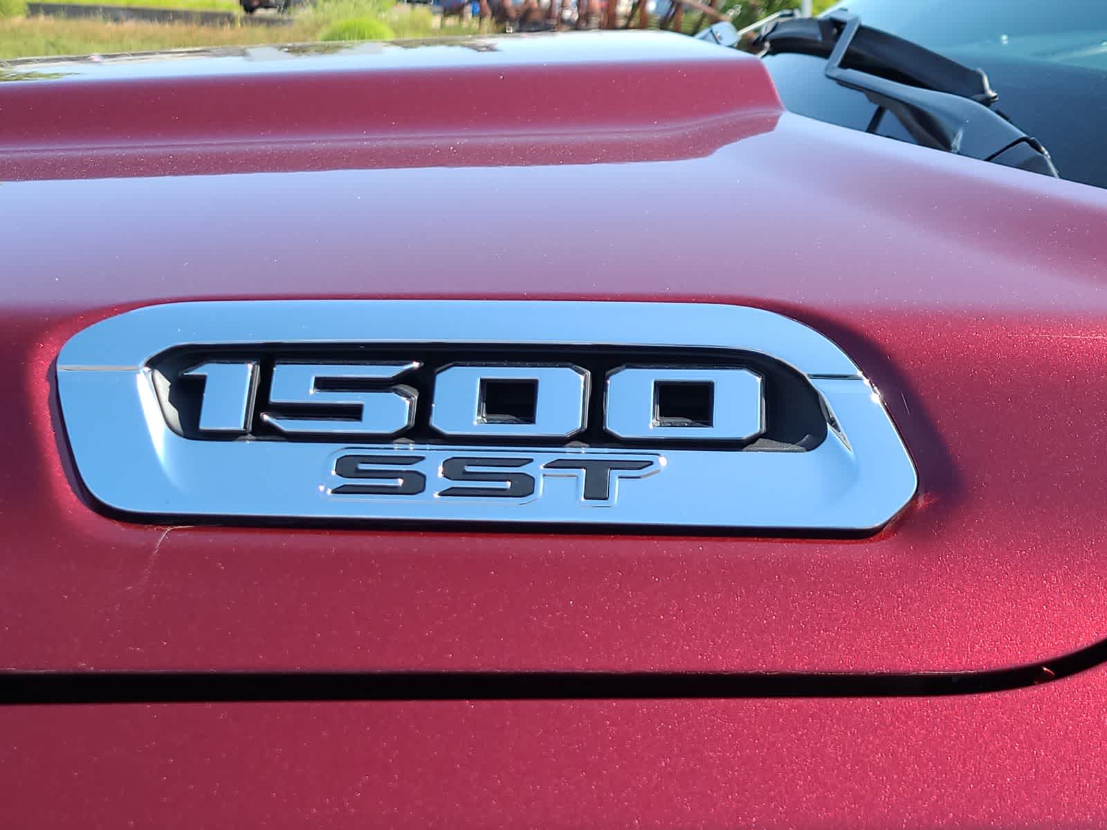 Thumbnail: 2025 RAM 1500 - 15