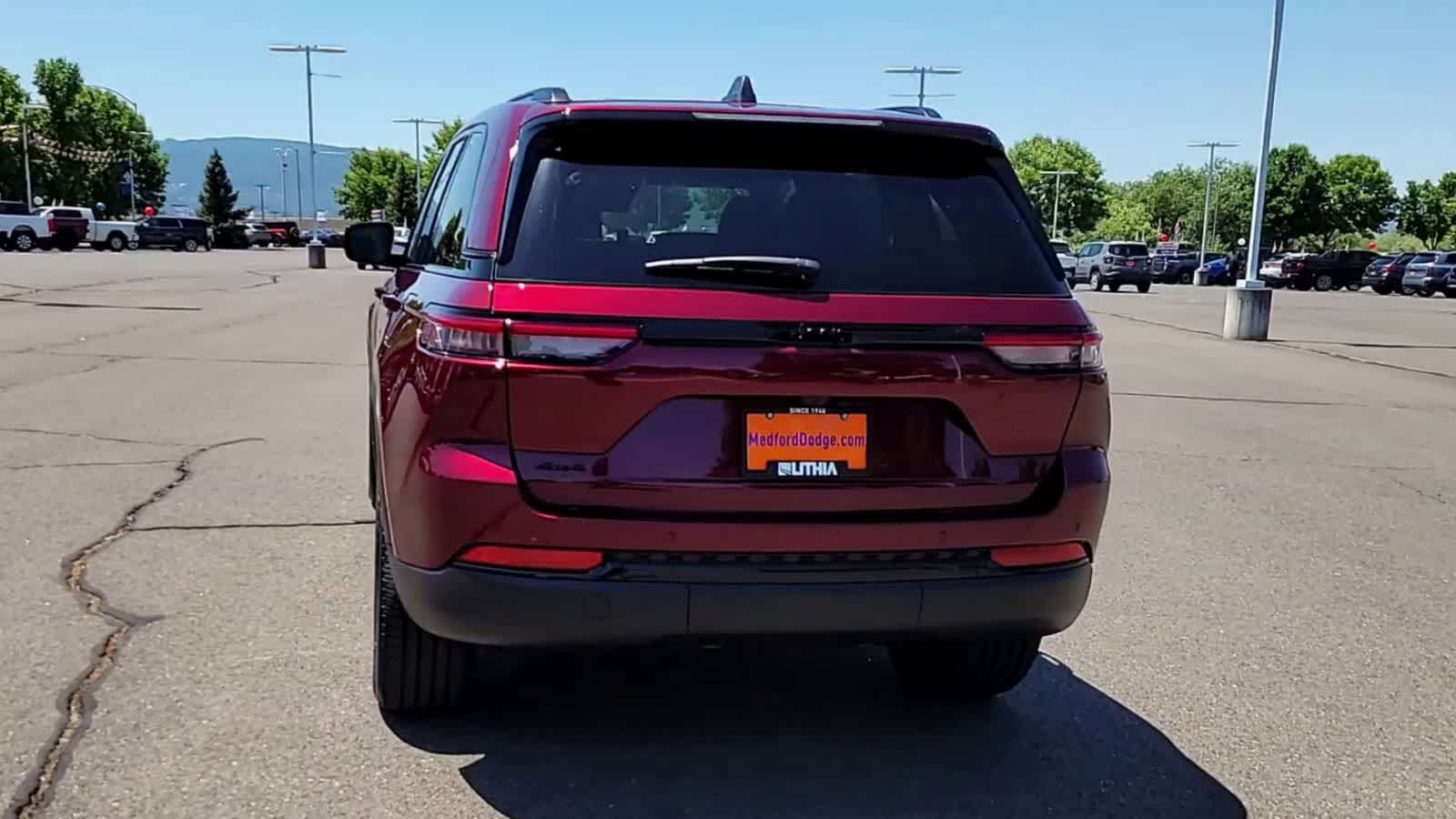 Thumbnail: 2025 Jeep Grand Cherokee - 7