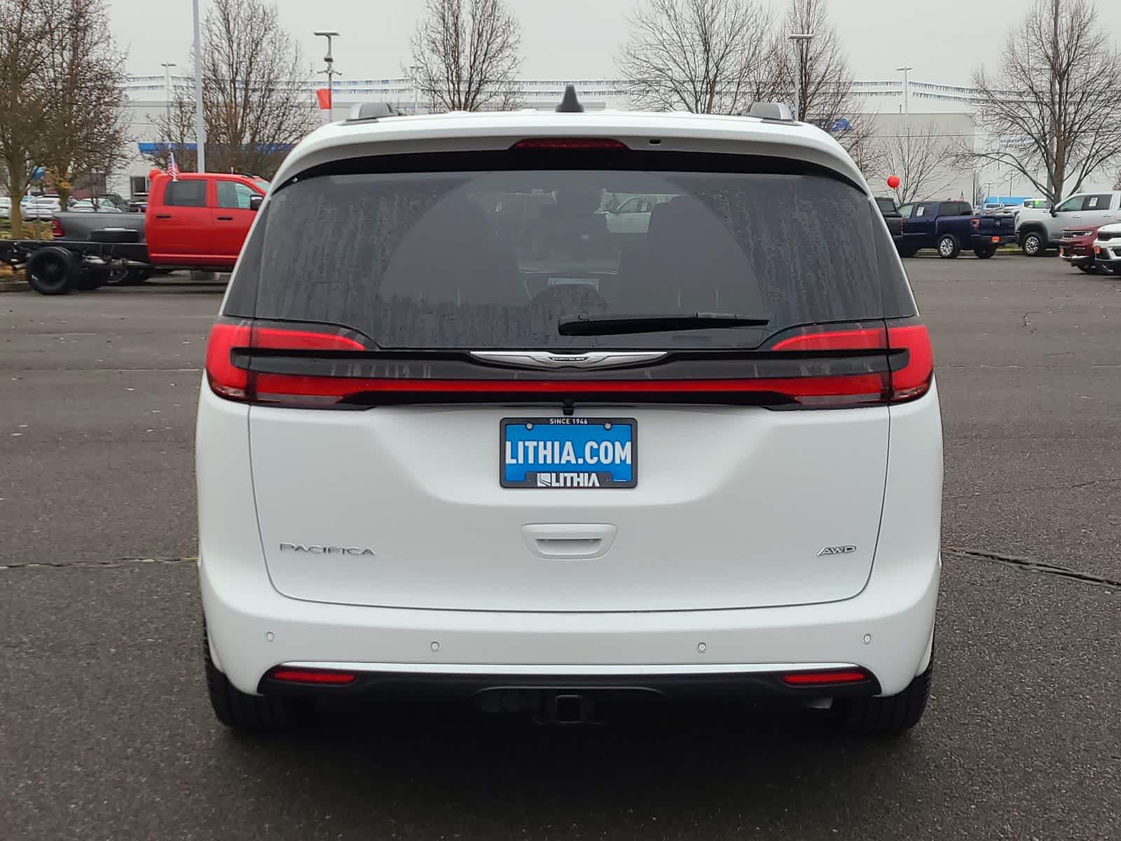 Thumbnail: 2026 Chrysler Pacifica - 13