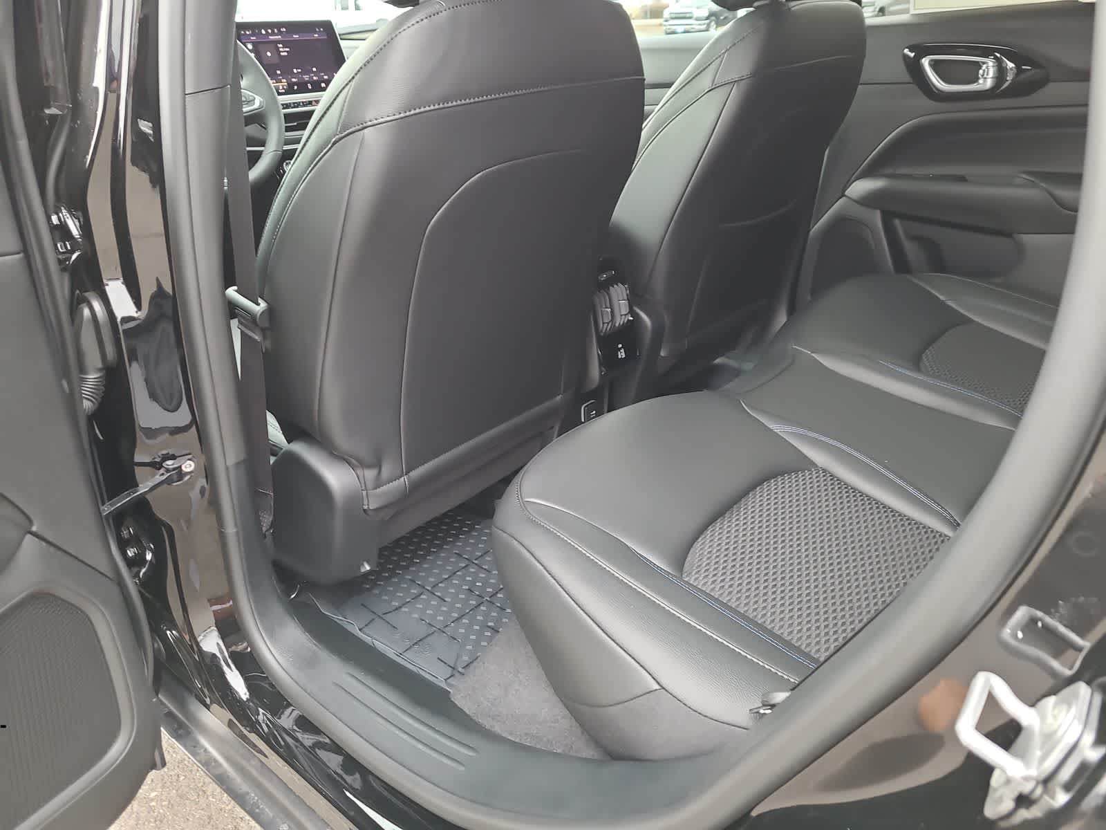 Thumbnail: 2026 Jeep Compass - 20