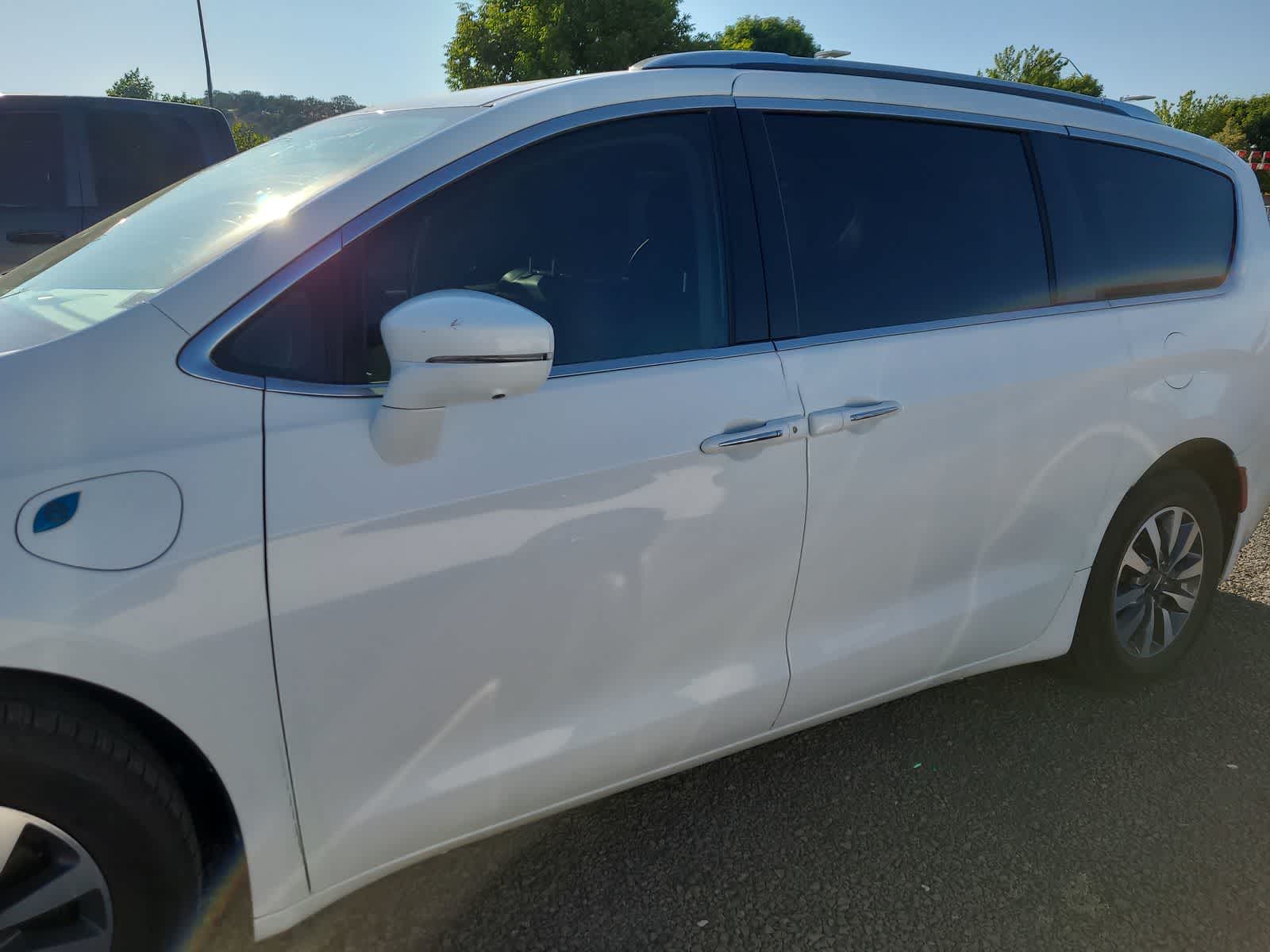 Thumbnail: 2021 Chrysler Pacifica - 2