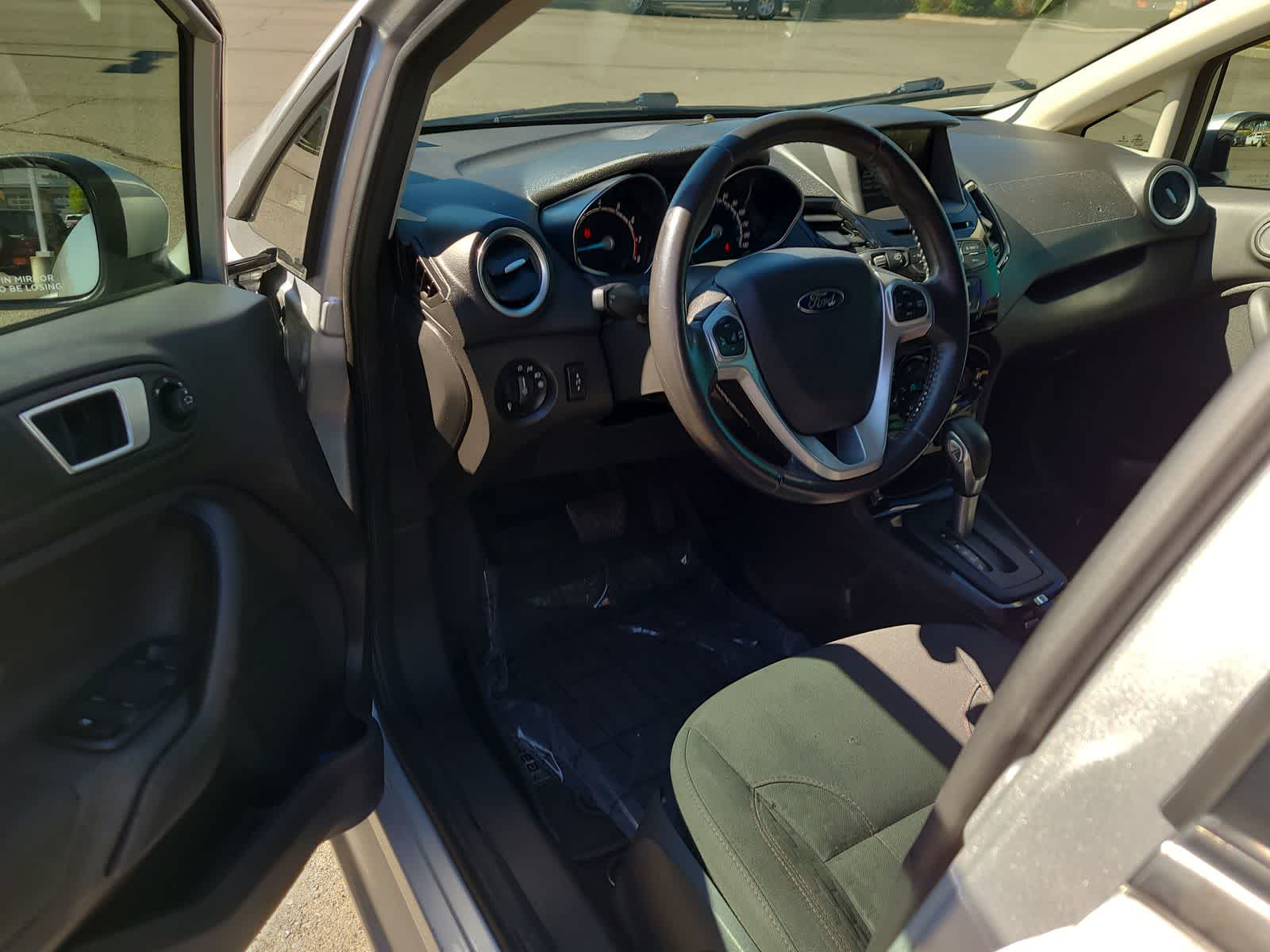 Thumbnail: 2014 Ford Fiesta - 10